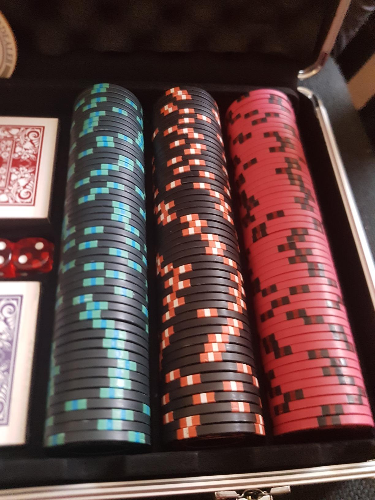 Bullets Corrado Valigetta Poker 300 Chip Clay Carte