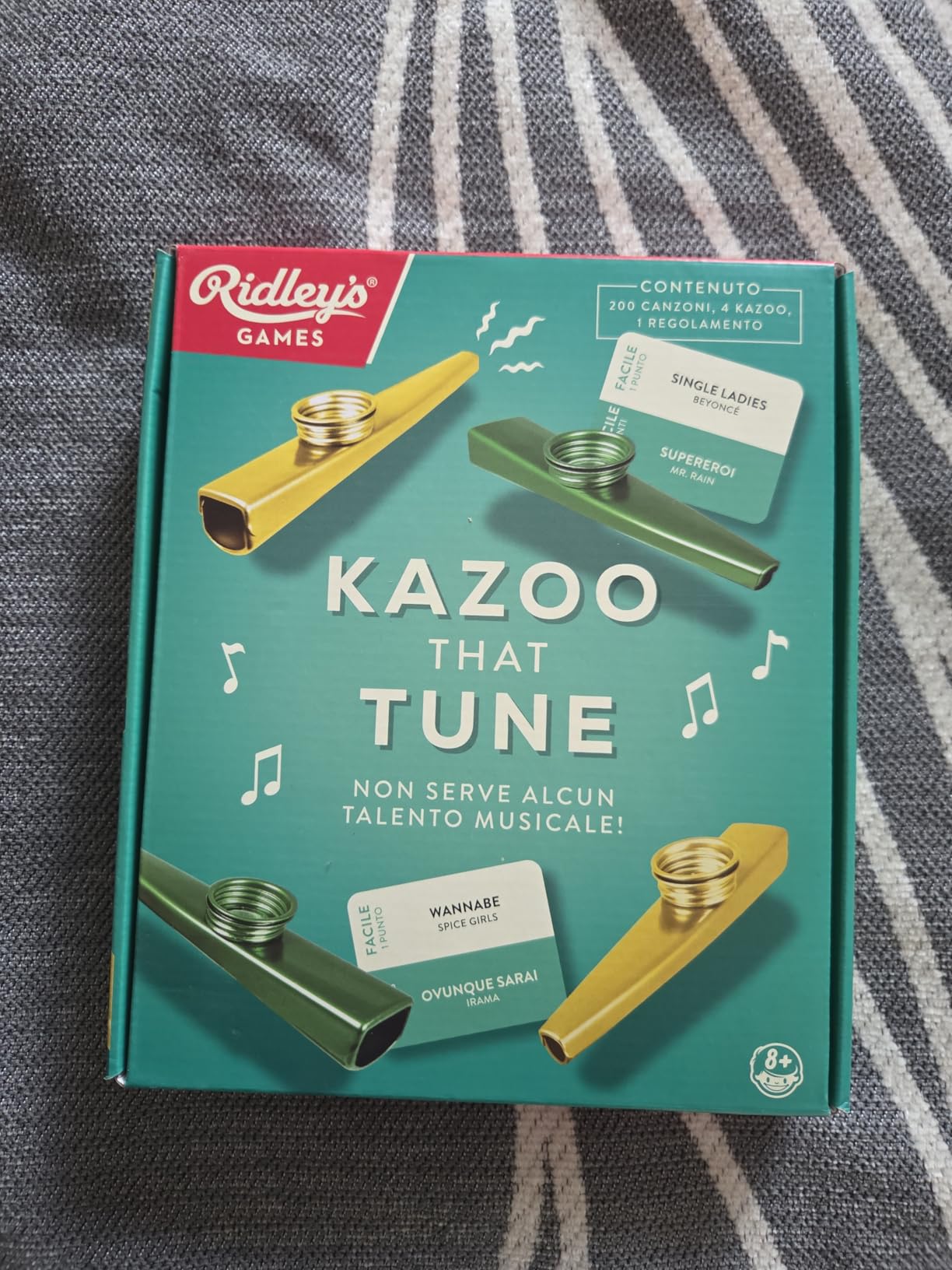 Asmodee Kazoo That Tune party game musicale con kazoo