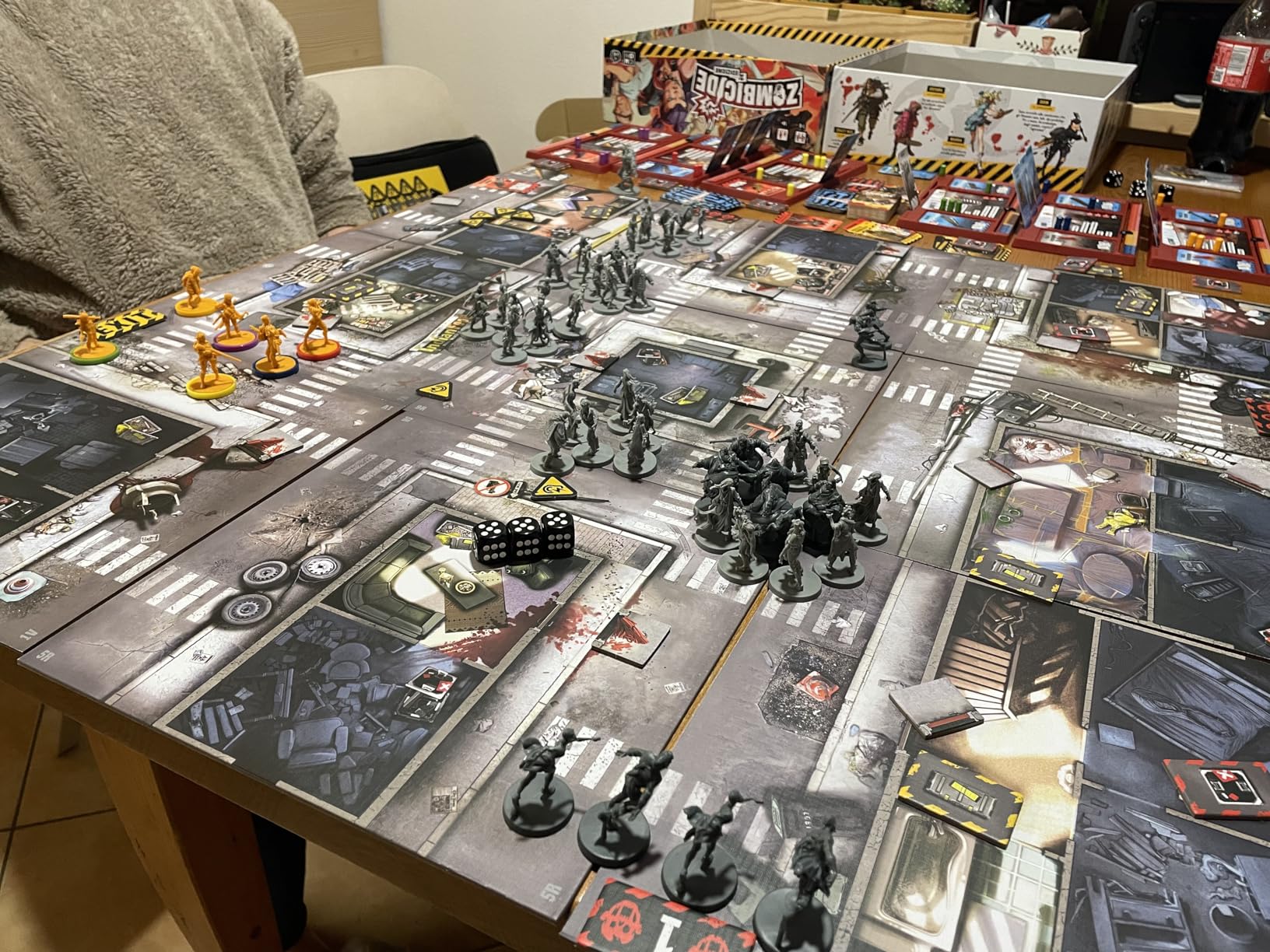 Asmodee Zombicide Seconda Edizione gioco da tavolo base cooperativo