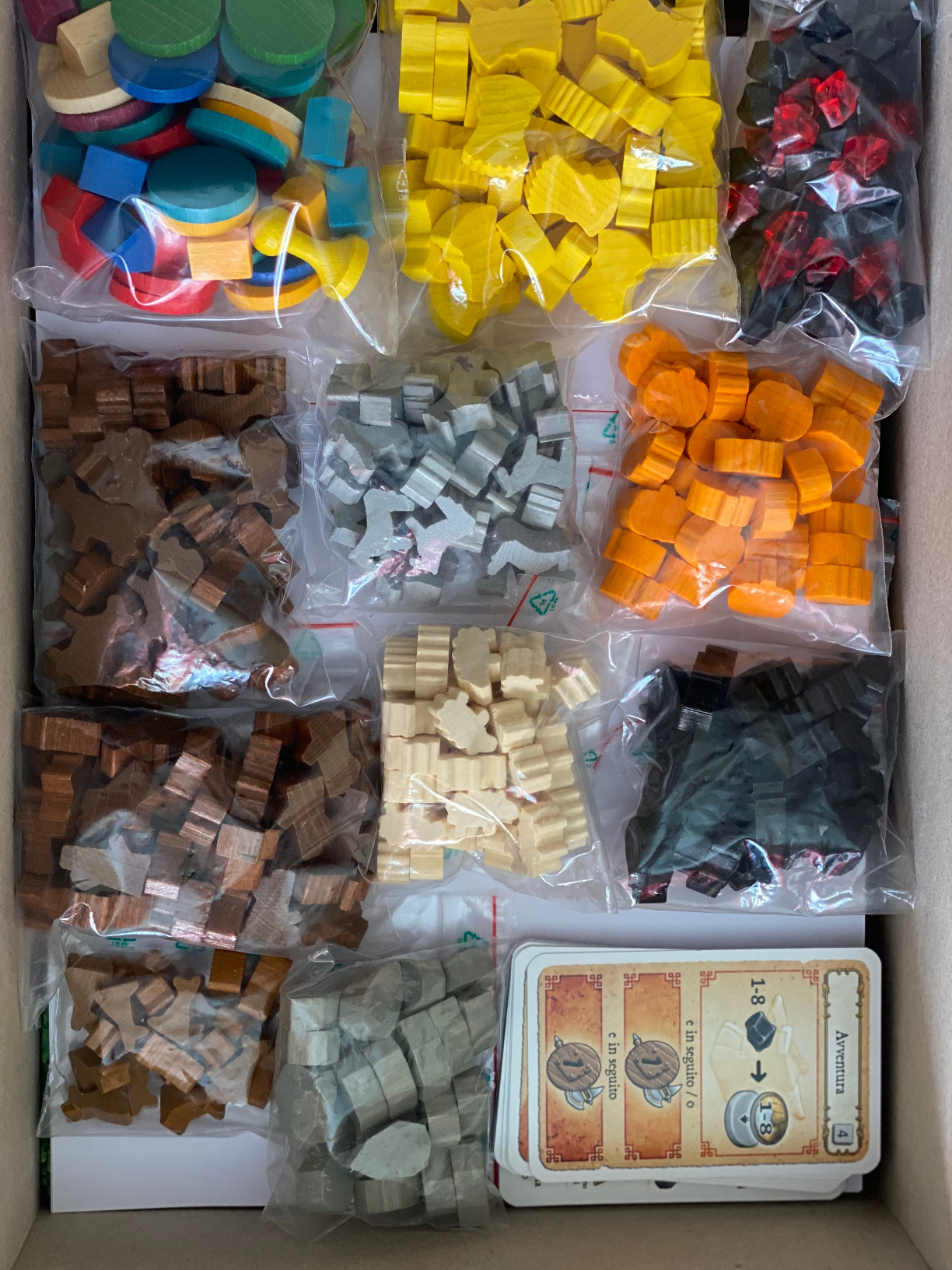 Caverna Asmodee gioco tavolo strategia 1-7 giocatori italiano