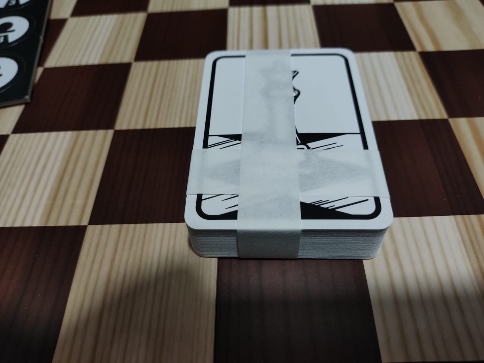 Asmodee Queen's Gambit Regina Scacchi gioco tavolo 2-4 giocatori
