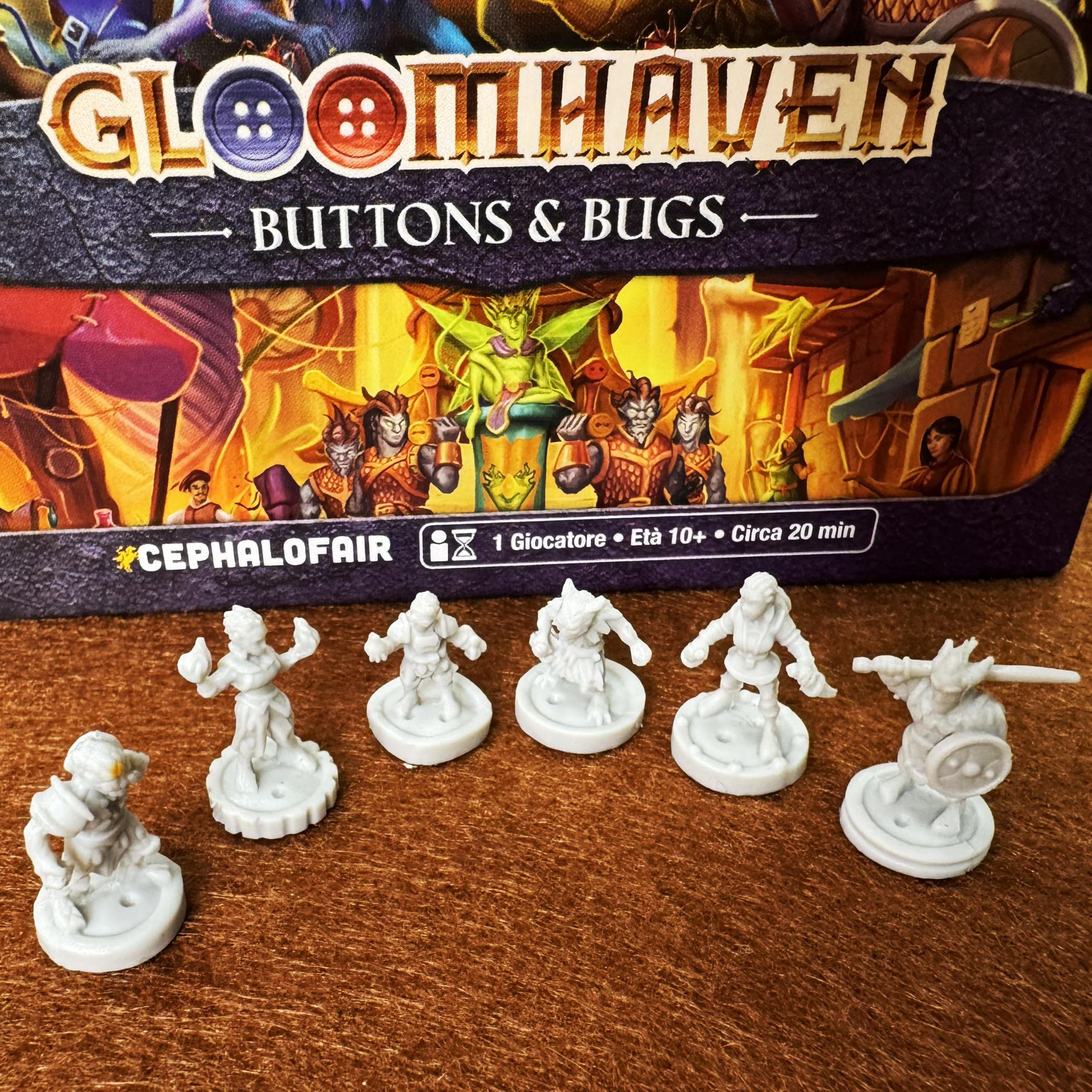 Asmodee Gloomhaven Buttons & Bugs gioco da tavolo solitario 20 scenari