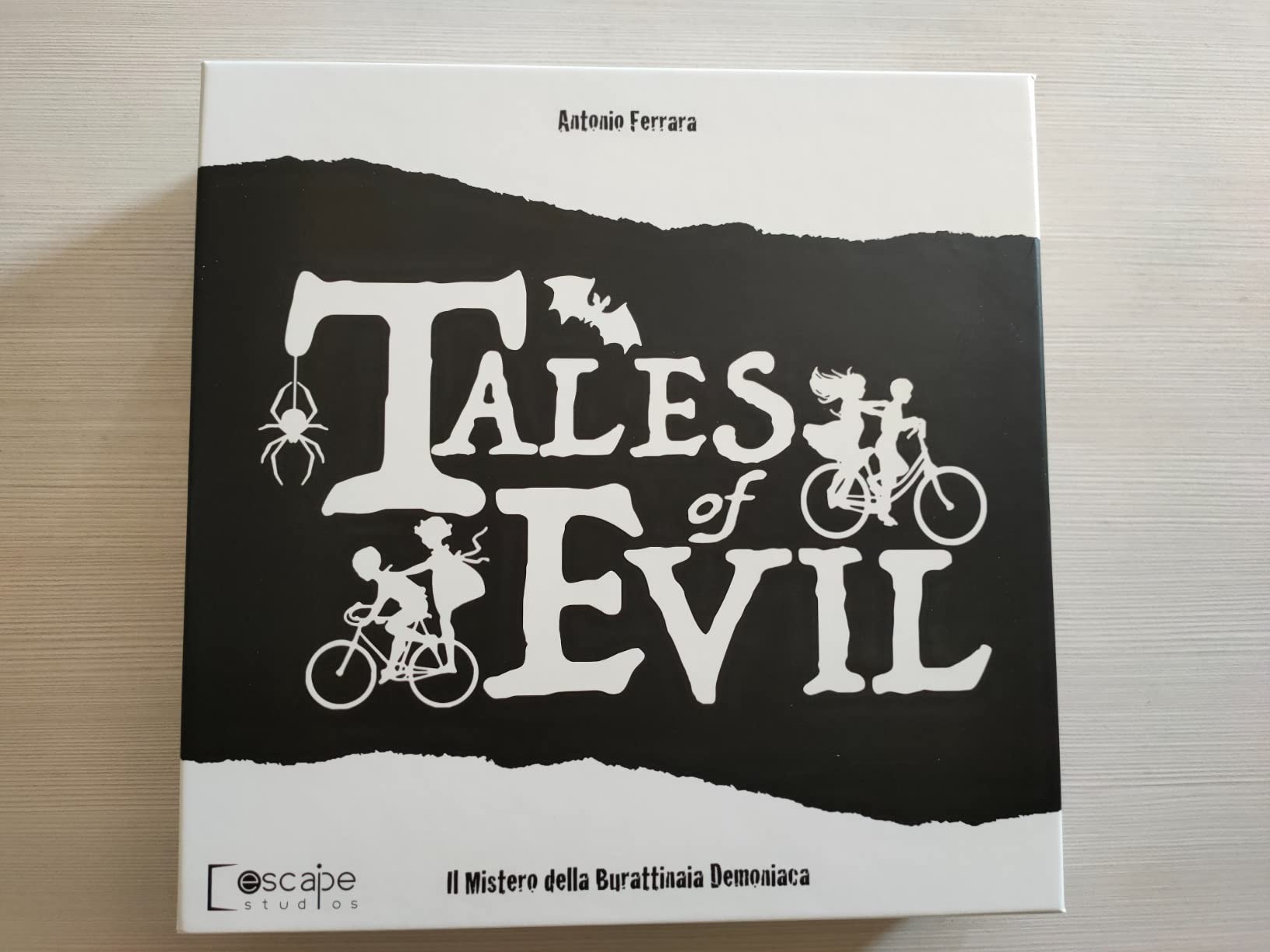 Asmodee Giochi per Famiglie Tales of Evil Gioco Tavolo 1-6 ITA Horror