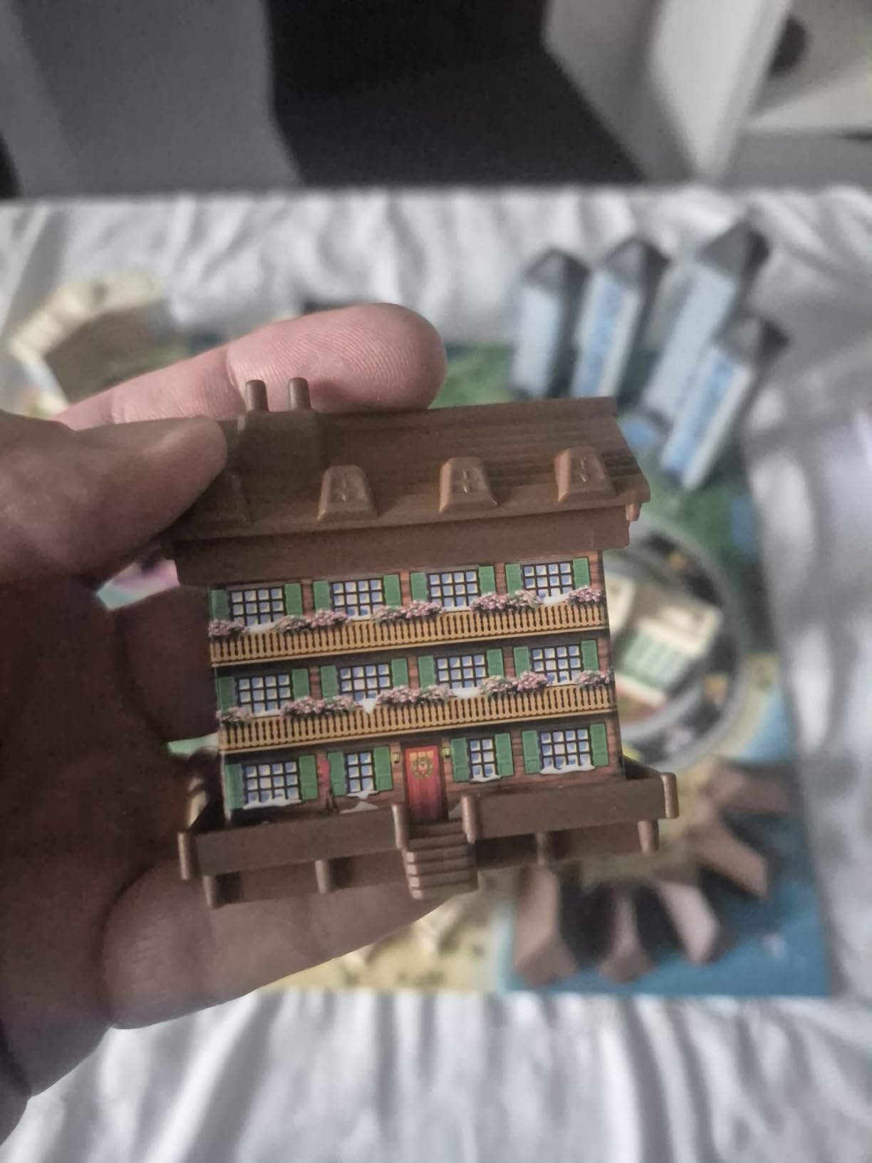 Asmodee Hotel Nuova Edizione 2024 Gioco da Tavolo 2-4 Giocatori