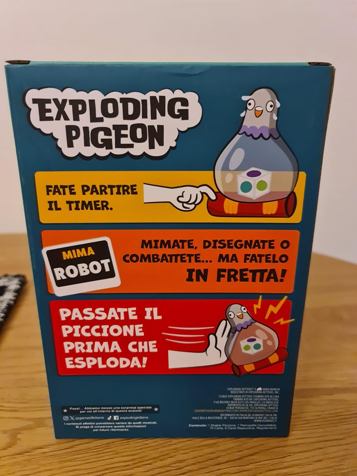 Asmodee Exploding Pigeon party game sfide 7+ italiano