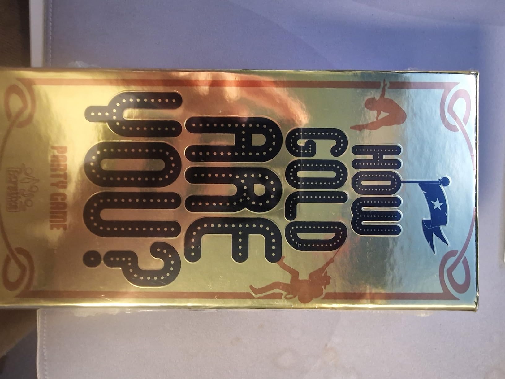 Asmodee How Gold Are You? gioco di bluff 3-6 giocatori