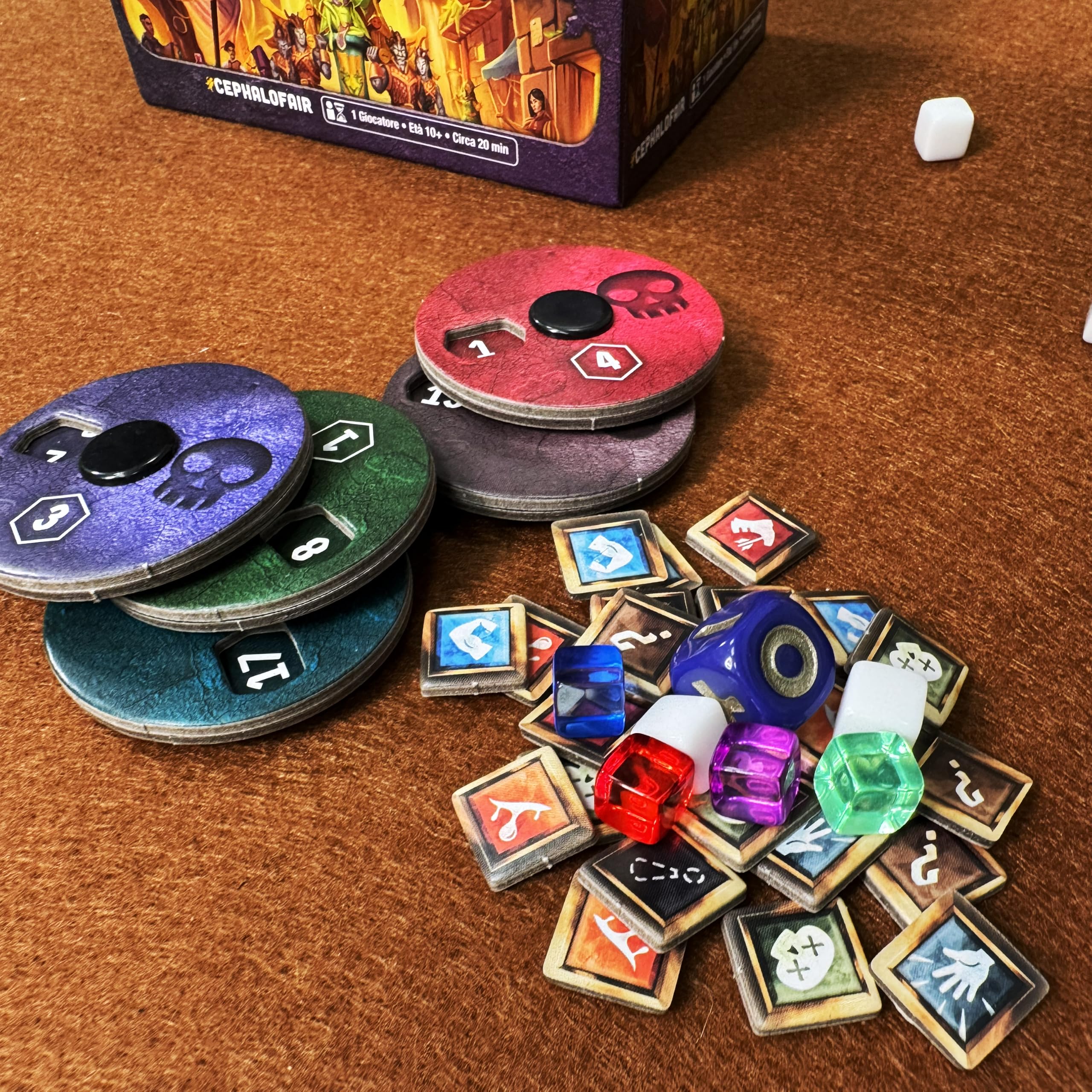 Asmodee Gloomhaven Buttons & Bugs gioco da tavolo solitario 20 scenari