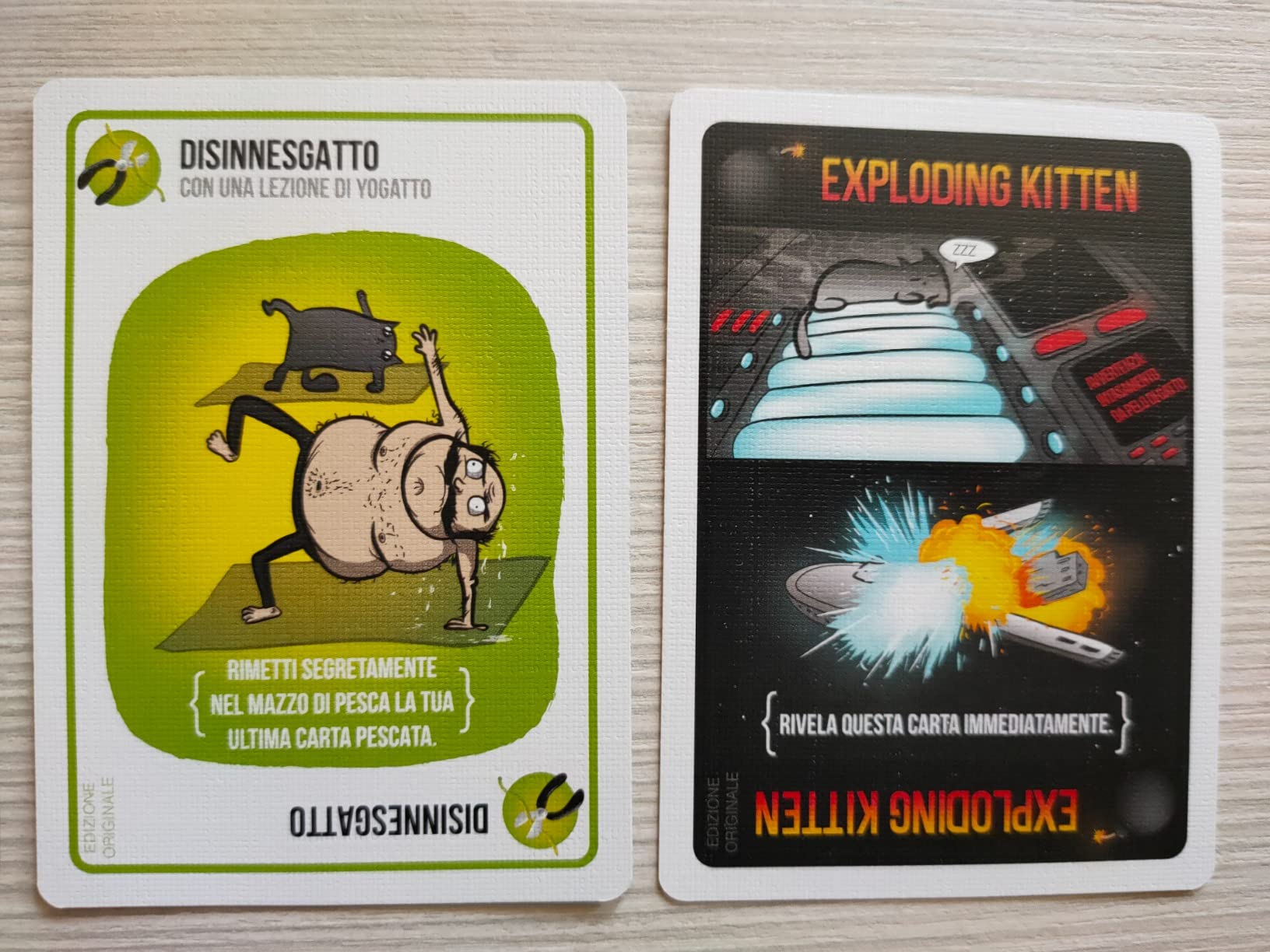 Asmodee Exploding Kittens gioco di carte base 2-5 giocatori