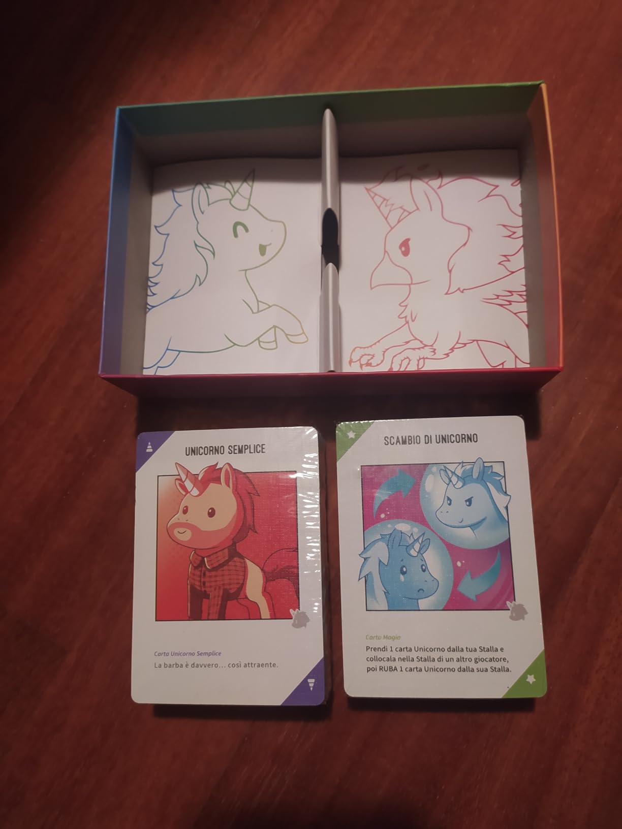 Asmodee Unstable Unicorns gioco base carte 2-8 giocatori