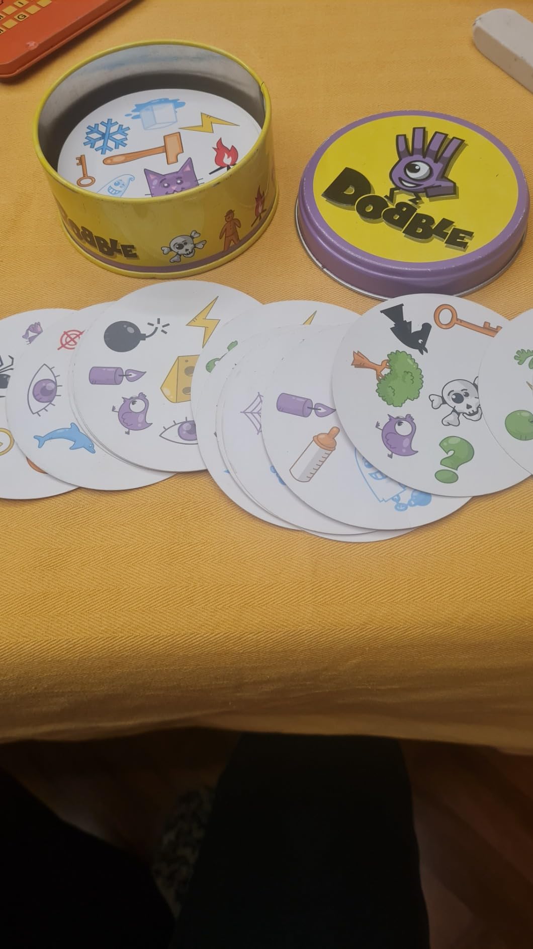 Asmodee Giochi per Famiglie Dobble Blister gioco carte 55 carte
