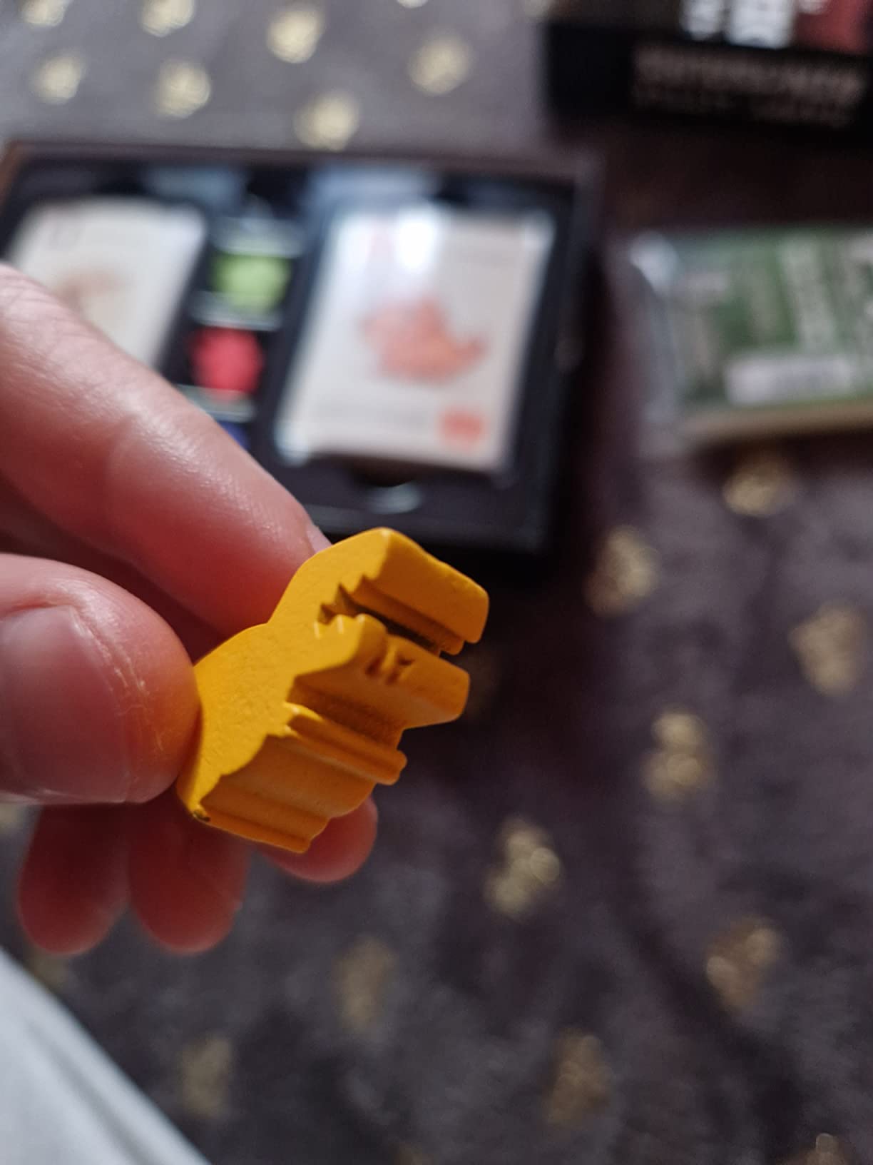 Asmodee Happy Little Dinosaurs Carte Gioco Base 2-4 giocatori