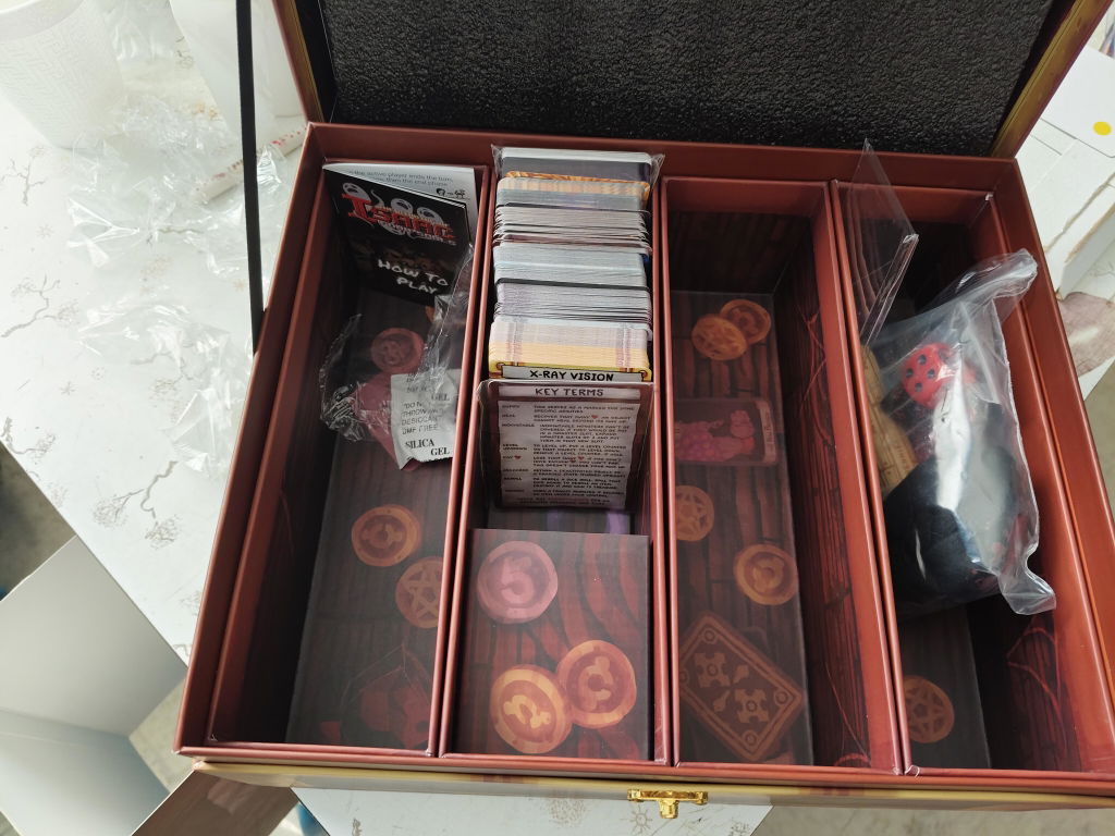 Maestro Media Collector Isaac Four Souls Big Boi Box scatola KS Requiem