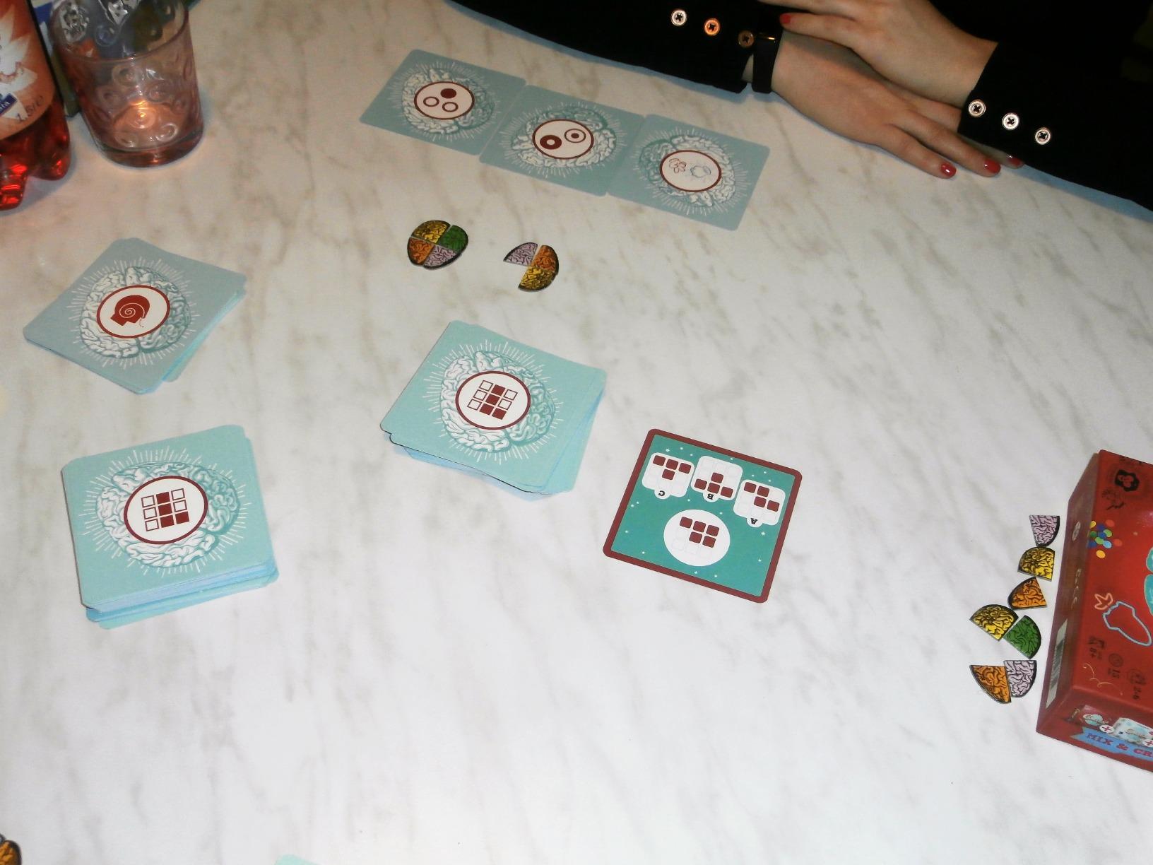Asmodee Cortex 3 Challenge Rosso gioco carte party 8+ anni