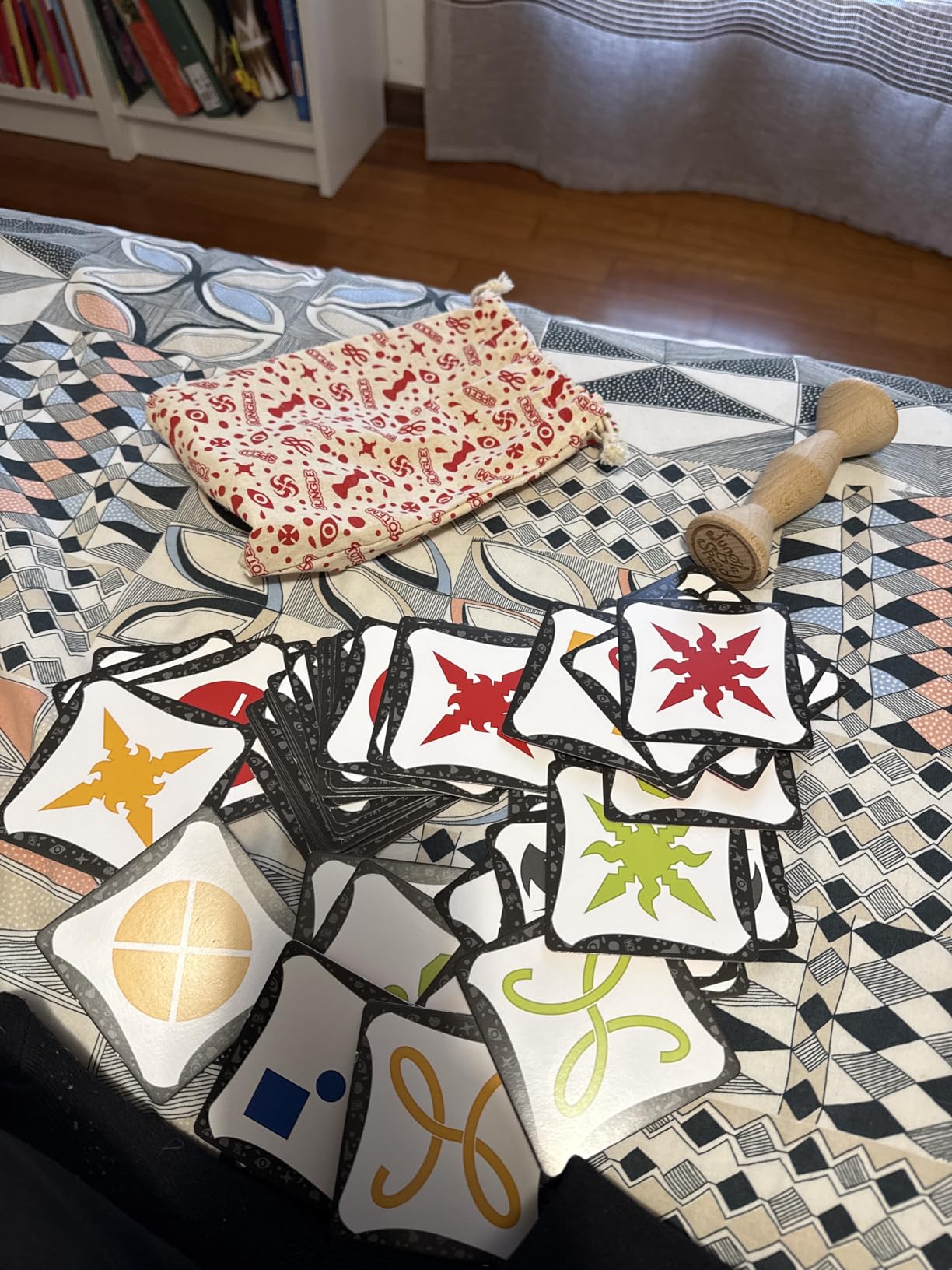 Asmodee Jungle Speed party game da tavolo con totem 2-10 giocatori