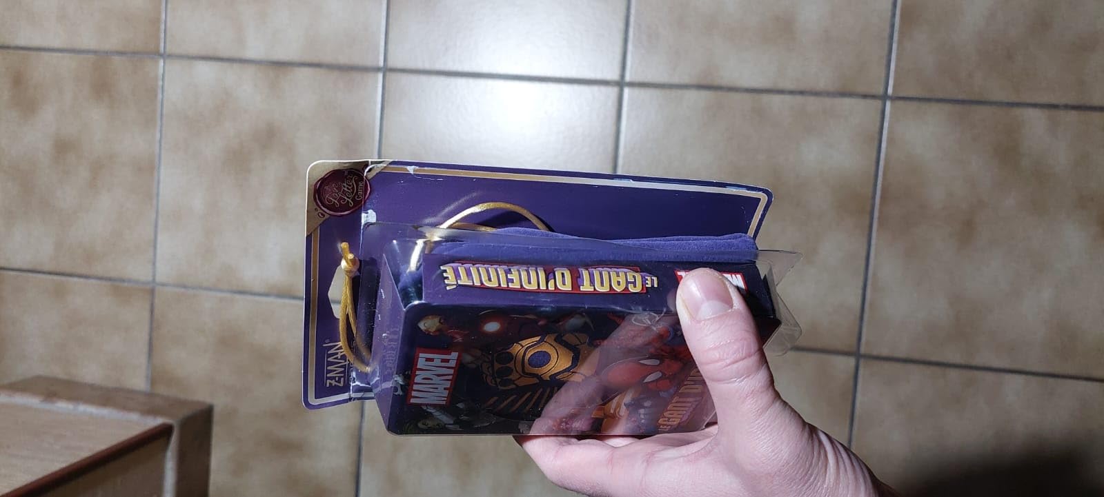 Asmodee Love Letter Marvel Guanto Infinito gioco di carte 2-6 giocatori