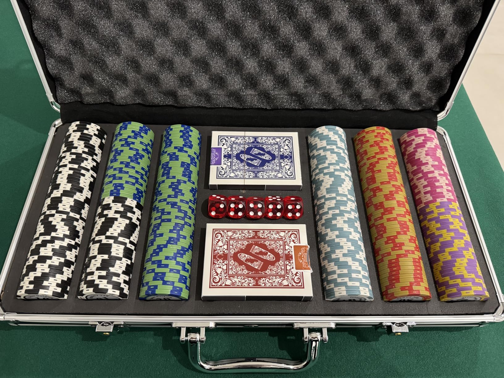 Bullets Playing Cards Set Poker 300 Fiches Clay con Valigetta