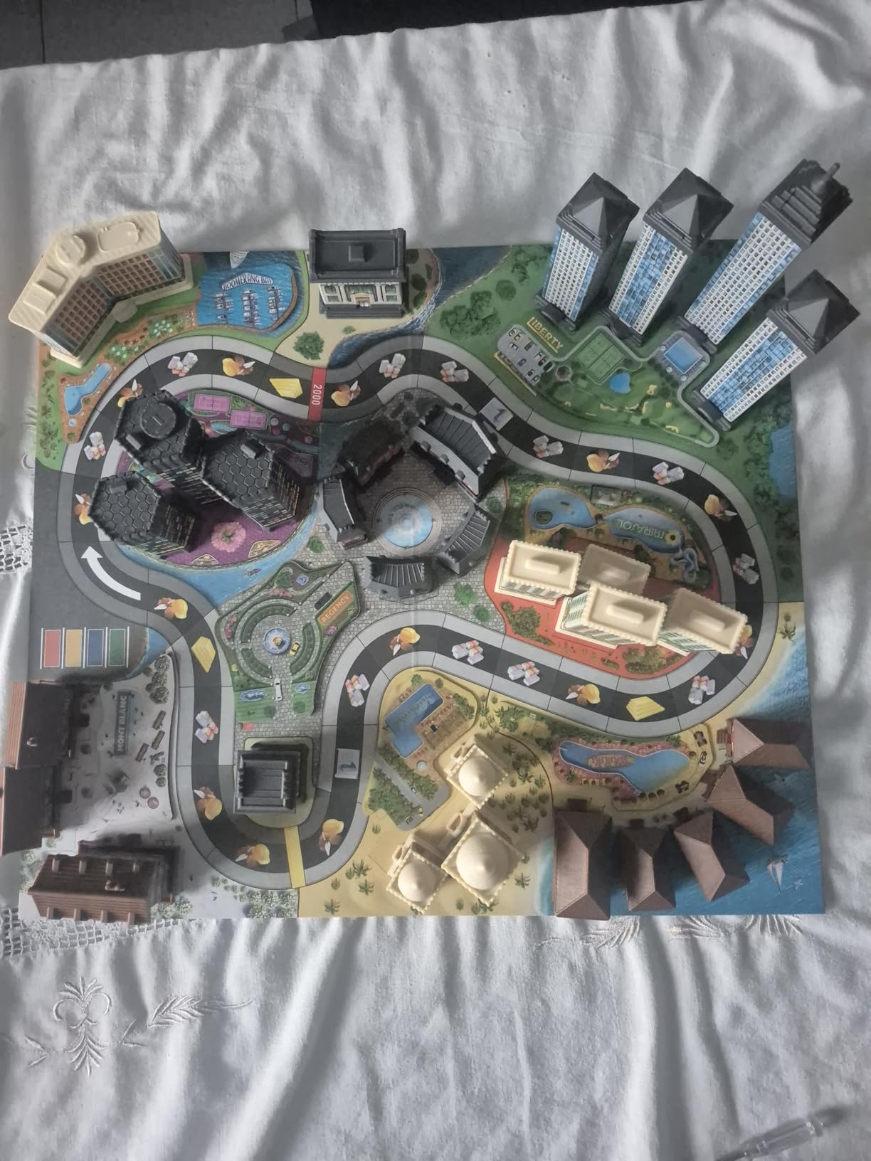 Asmodee Hotel Nuova Edizione 2024 Gioco da Tavolo 2-4 Giocatori