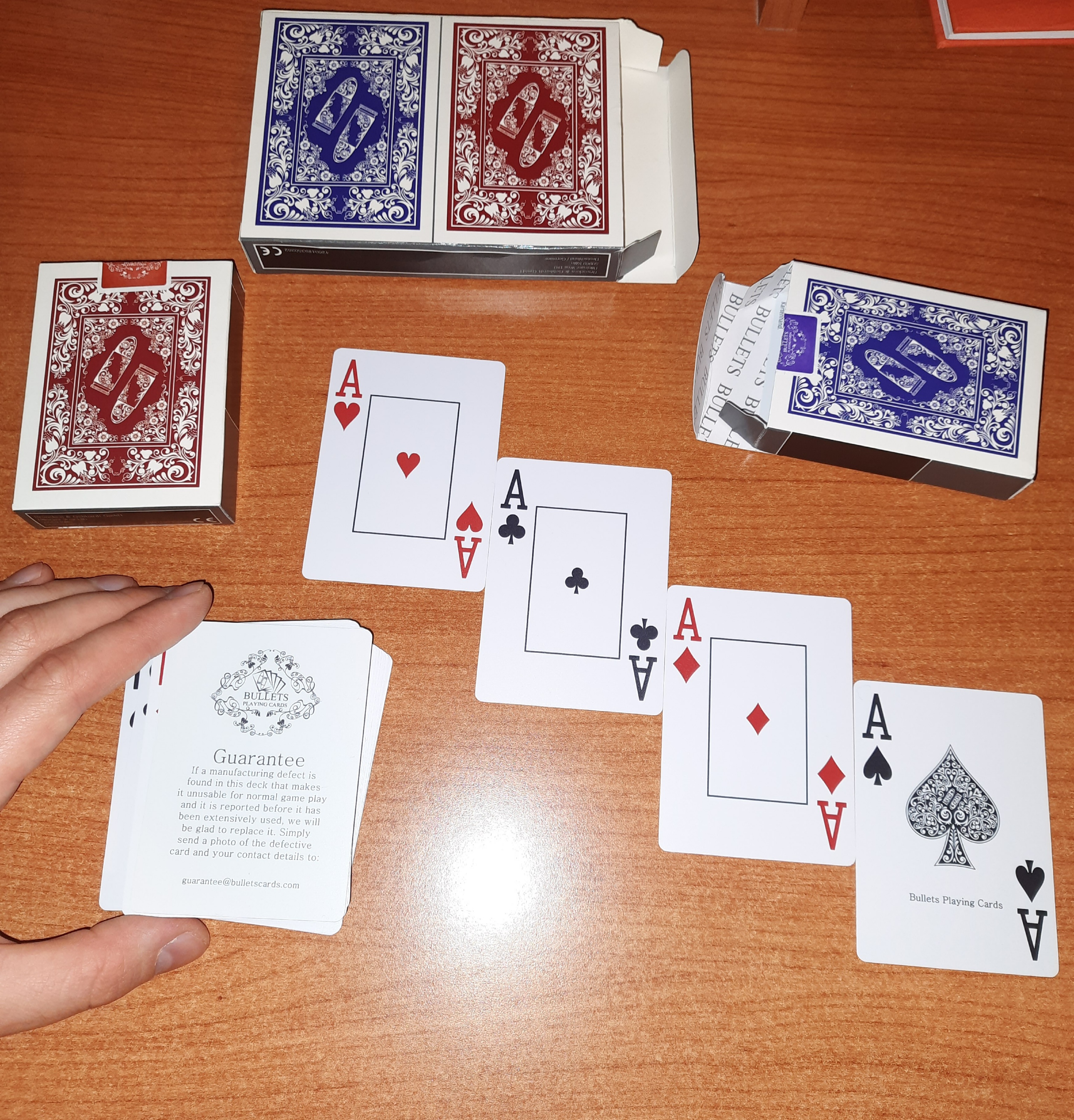 Bullets Playing Cards carte da poker impermeabili 2 mazzi jumbo
