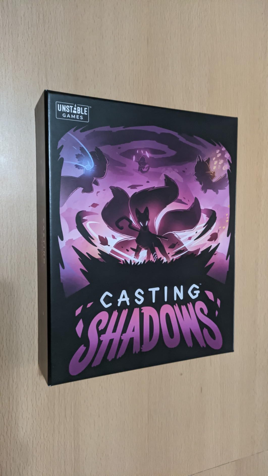 Asmodee Casting Shadows gioco carte strategico fantasy