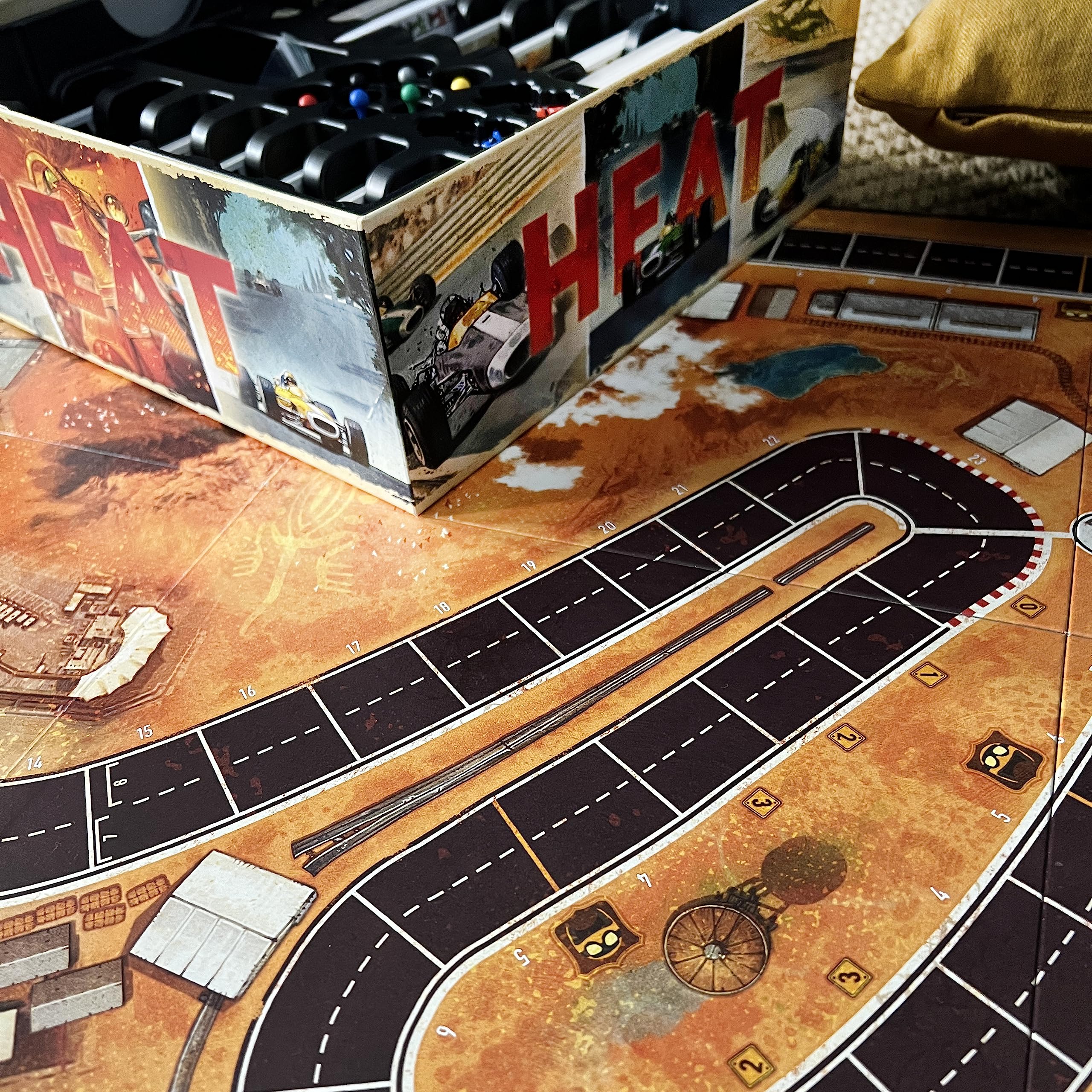Asmodee Heat Gioco da Tavolo Auto Gioco Base 1-6 Giocatori
