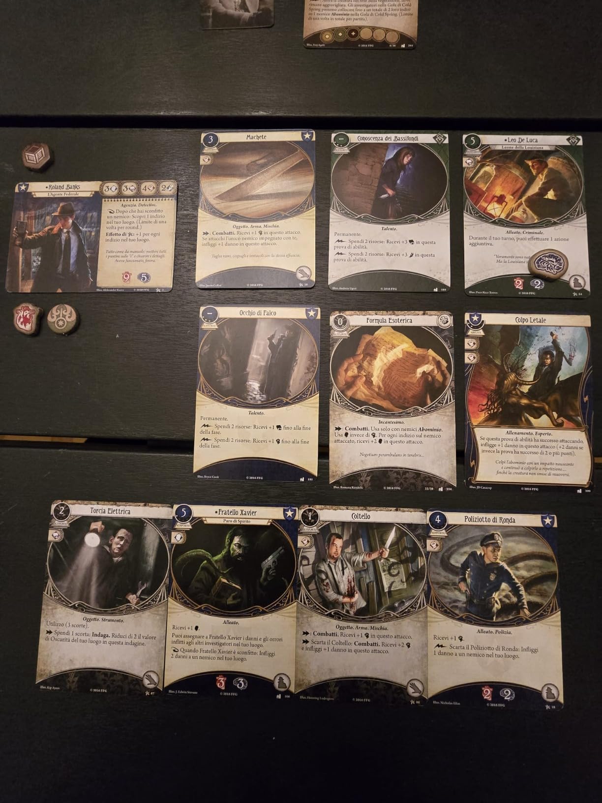 Asmodee Arkham Horror LCG set base aggiornato gioco carte italiano
