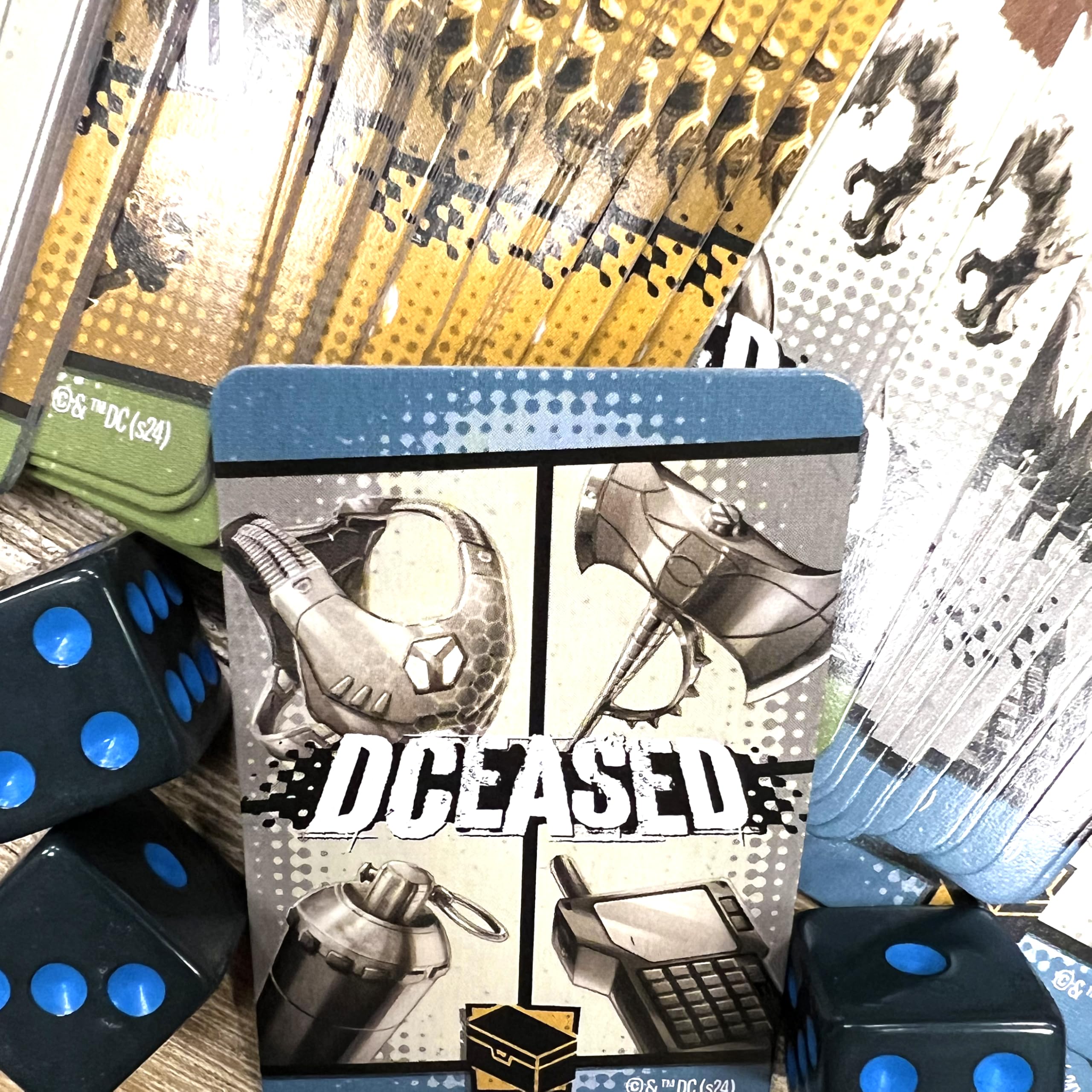 Asmodee DCeased Gotham City Outbreak gioco cooperativo 1-6 giocatori