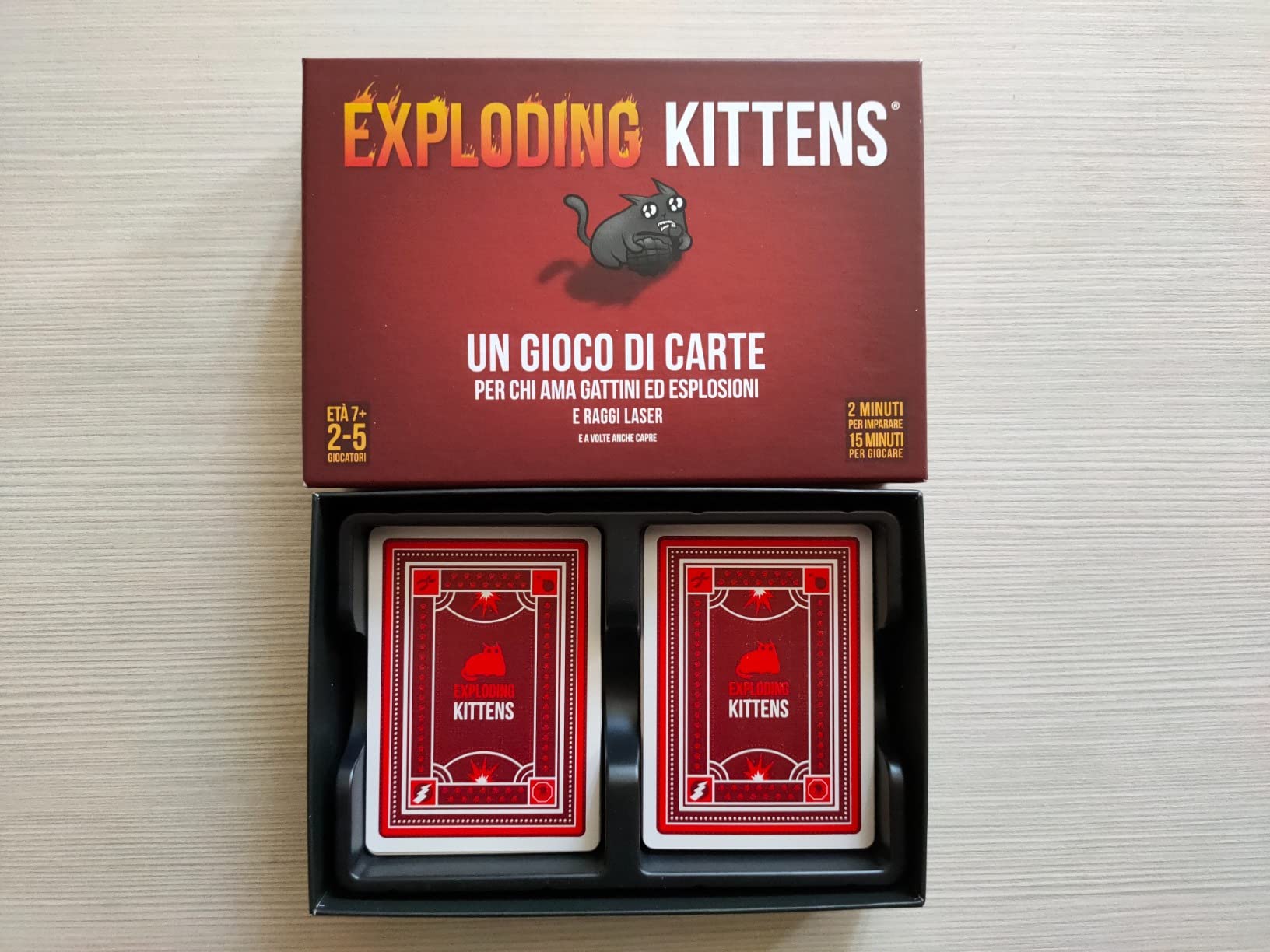 Asmodee Exploding Kittens gioco di carte base 2-5 giocatori