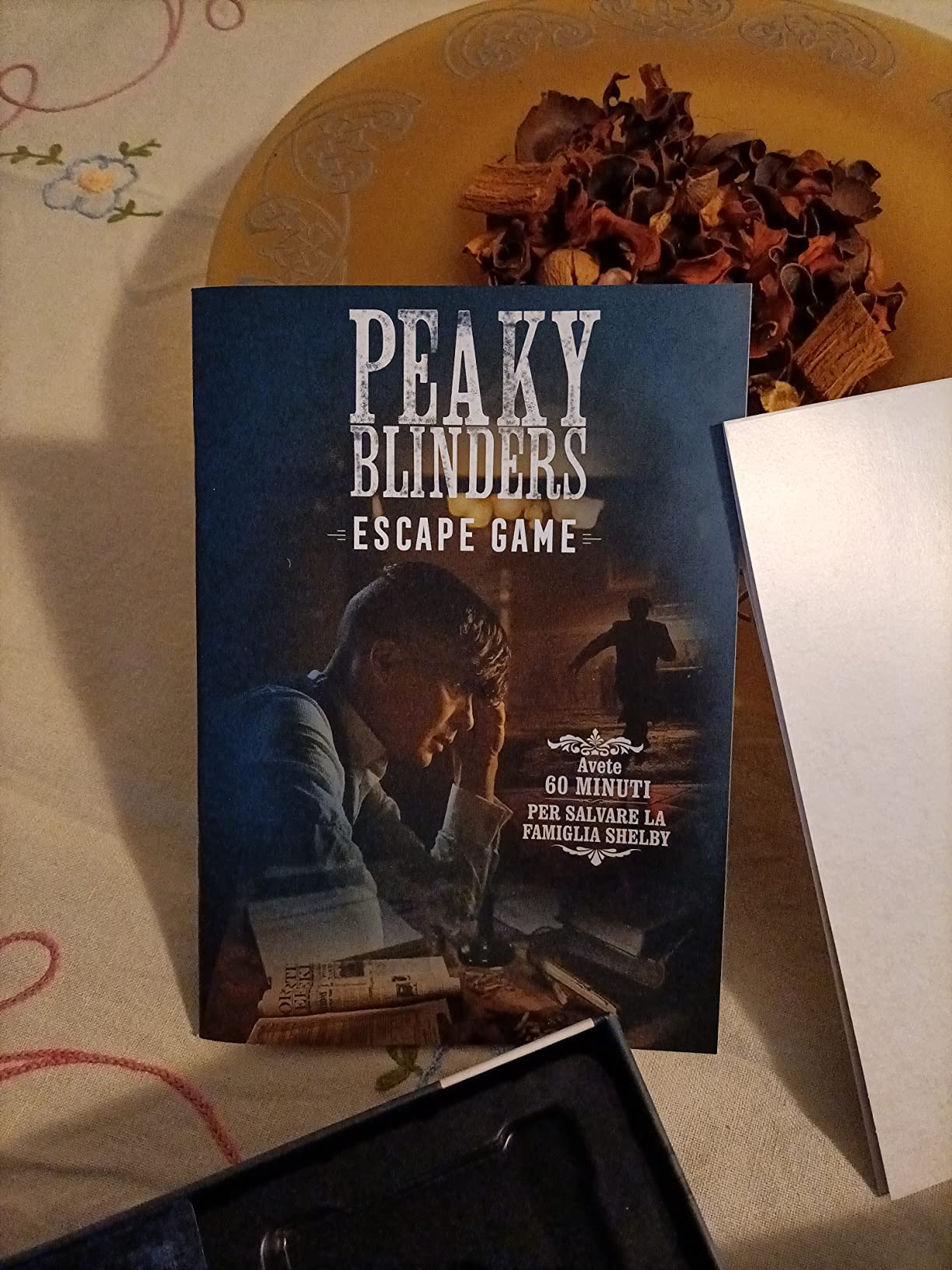 Asmodee Peaky Blinders Escape Game gioco società 2-8 giocatori