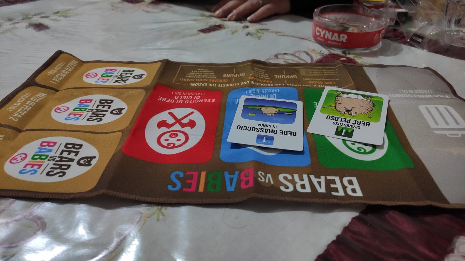 Asmodee Bears vs Babies gioco da tavolo edizione italiana 2-5 giocatori
