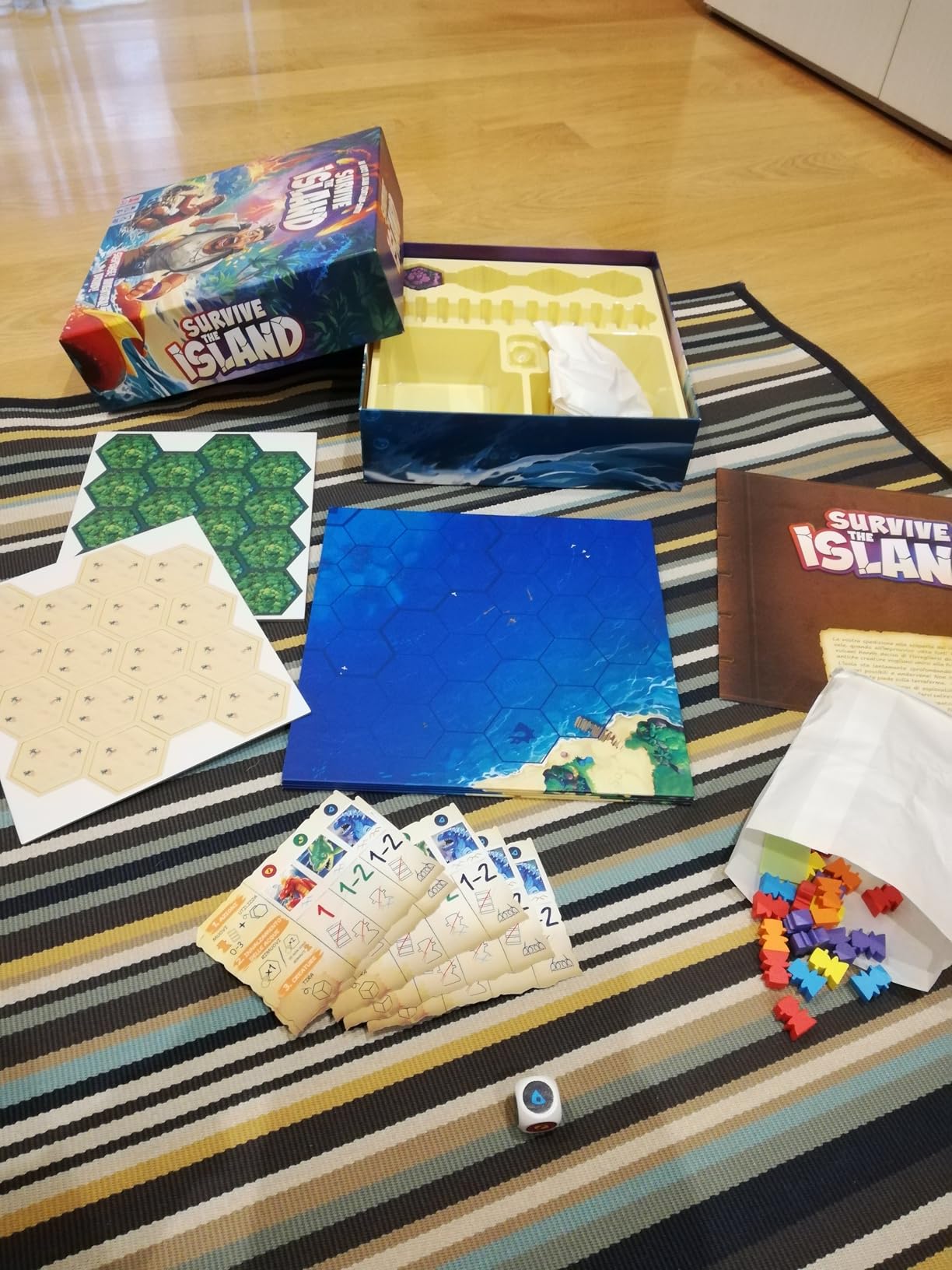 Asmodee Survive the Island Gioco da Tavolo Avventura Italiano