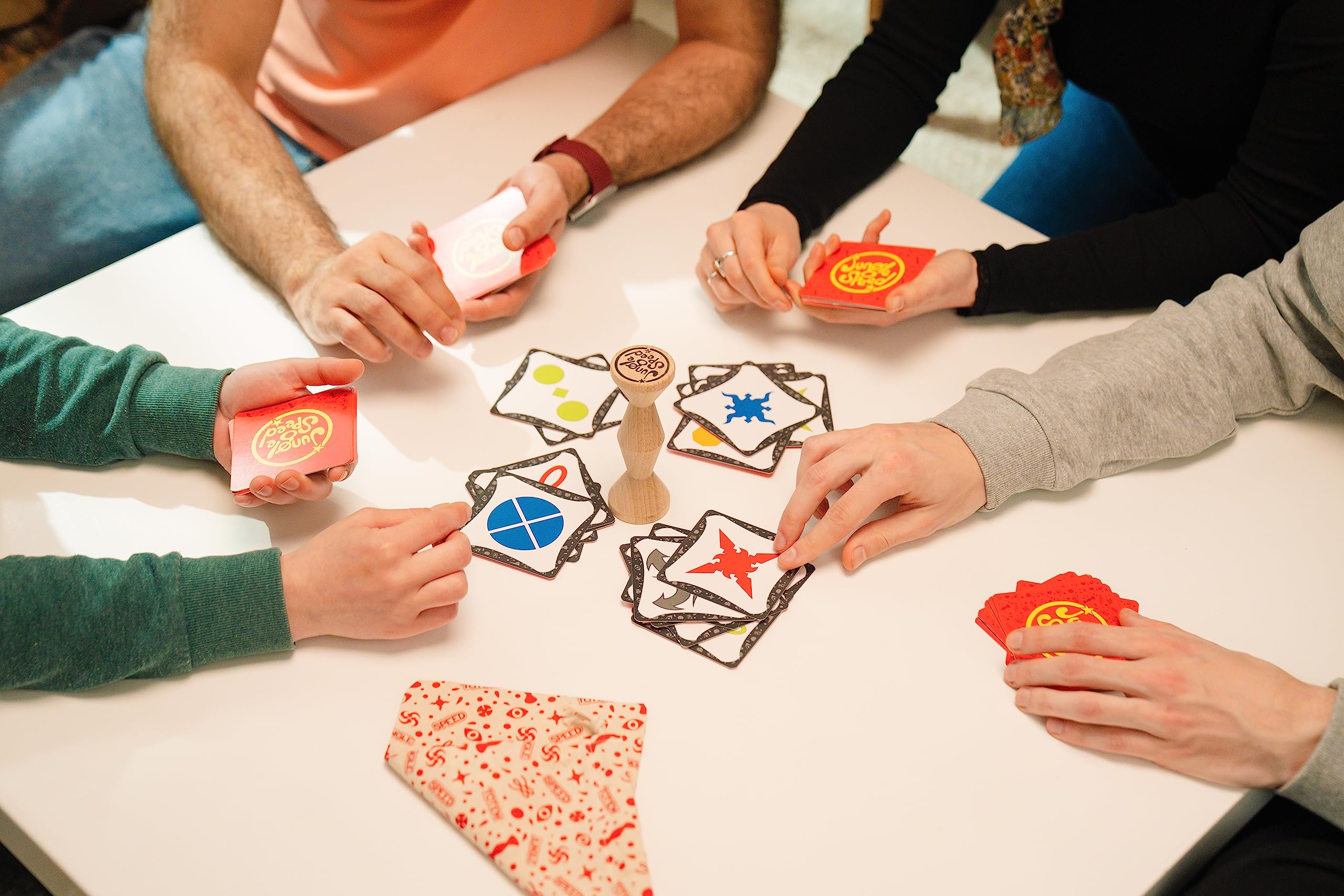 Asmodee Jungle Speed party game da tavolo con totem 2-10 giocatori