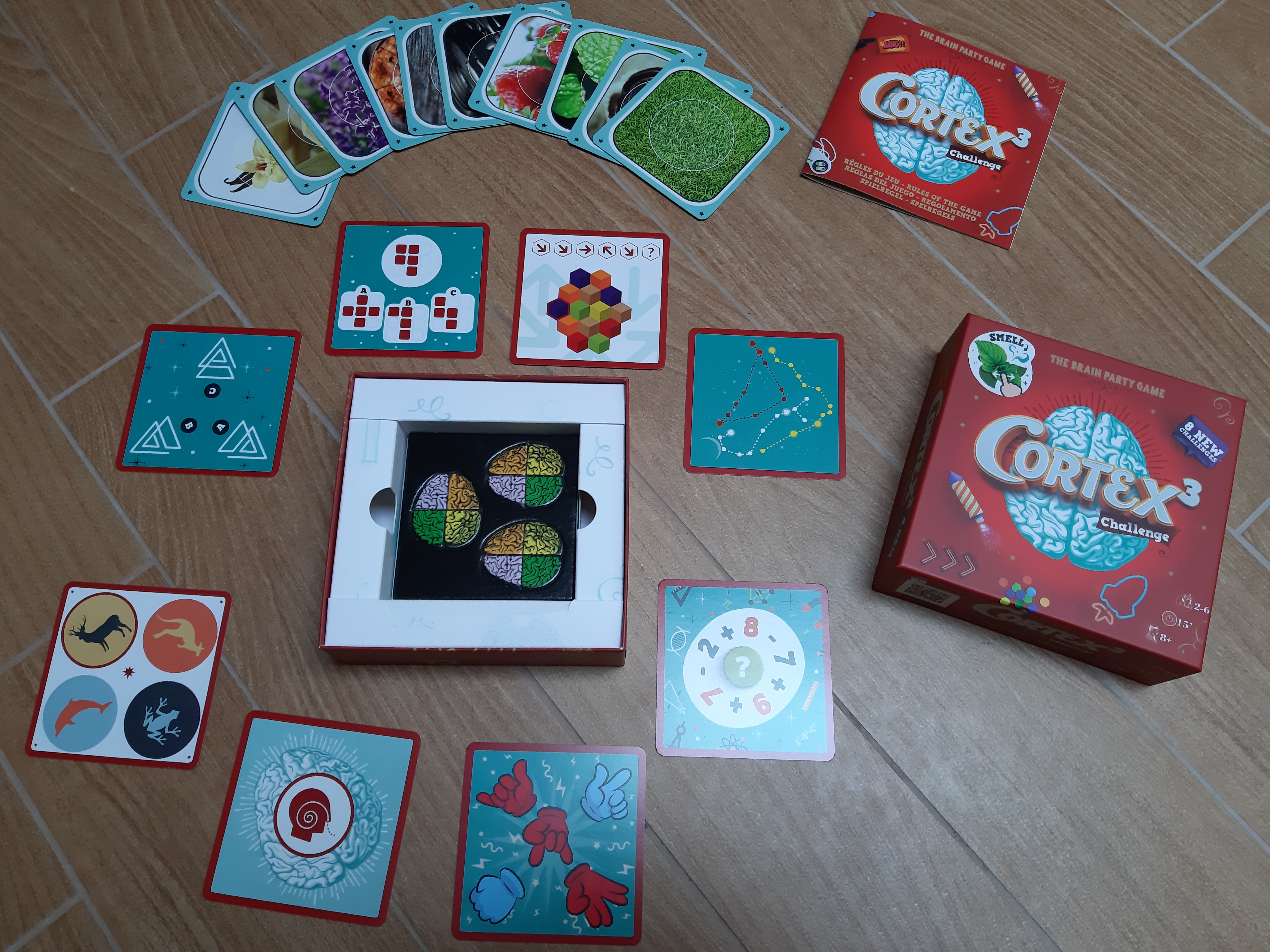 Asmodee Cortex 3 Challenge Rosso gioco carte party 8+ anni