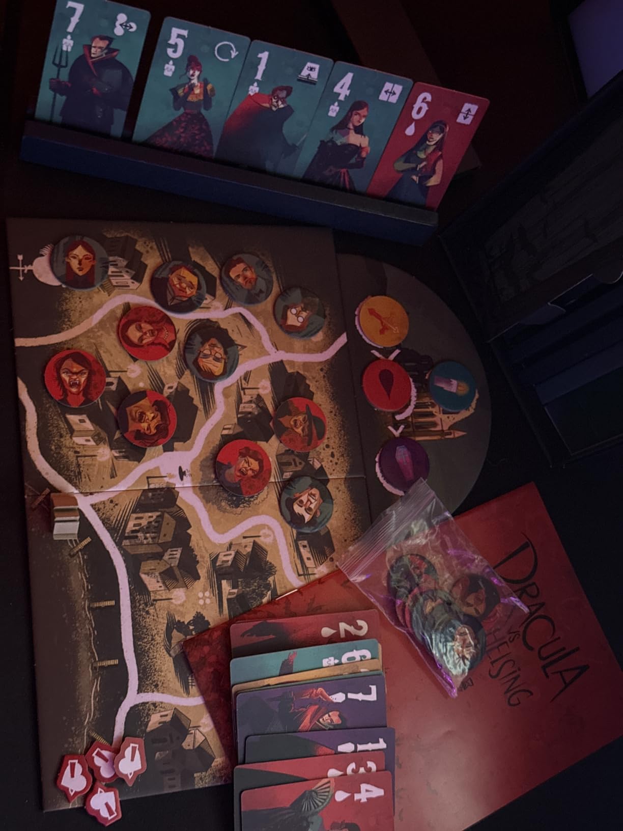 Asmodee Dracula vs Van Helsing gioco strategico 2 giocatori