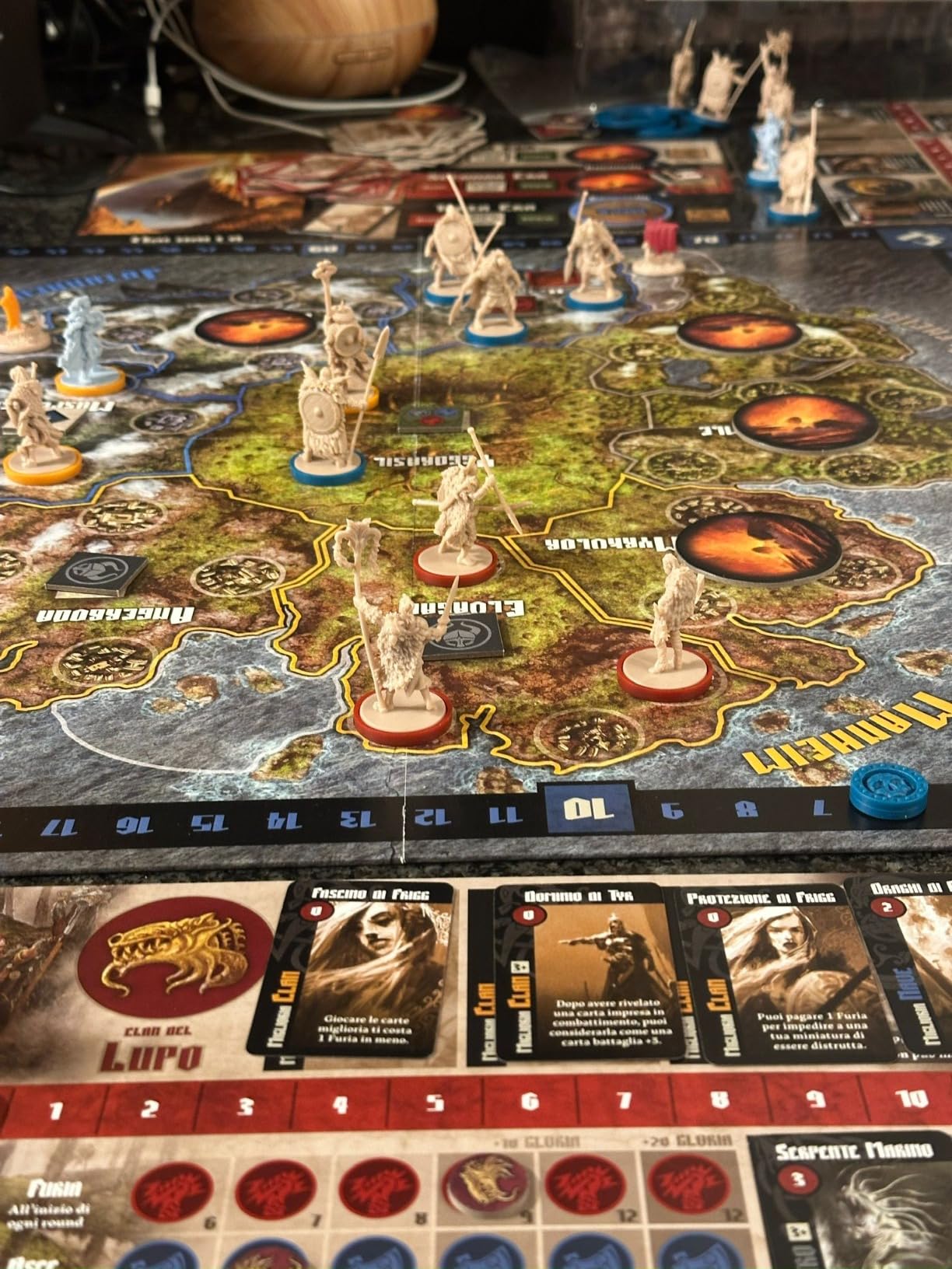 Asmodee Blood Rage Gioco da Tavolo 2-4 Giocatori Vichinghi