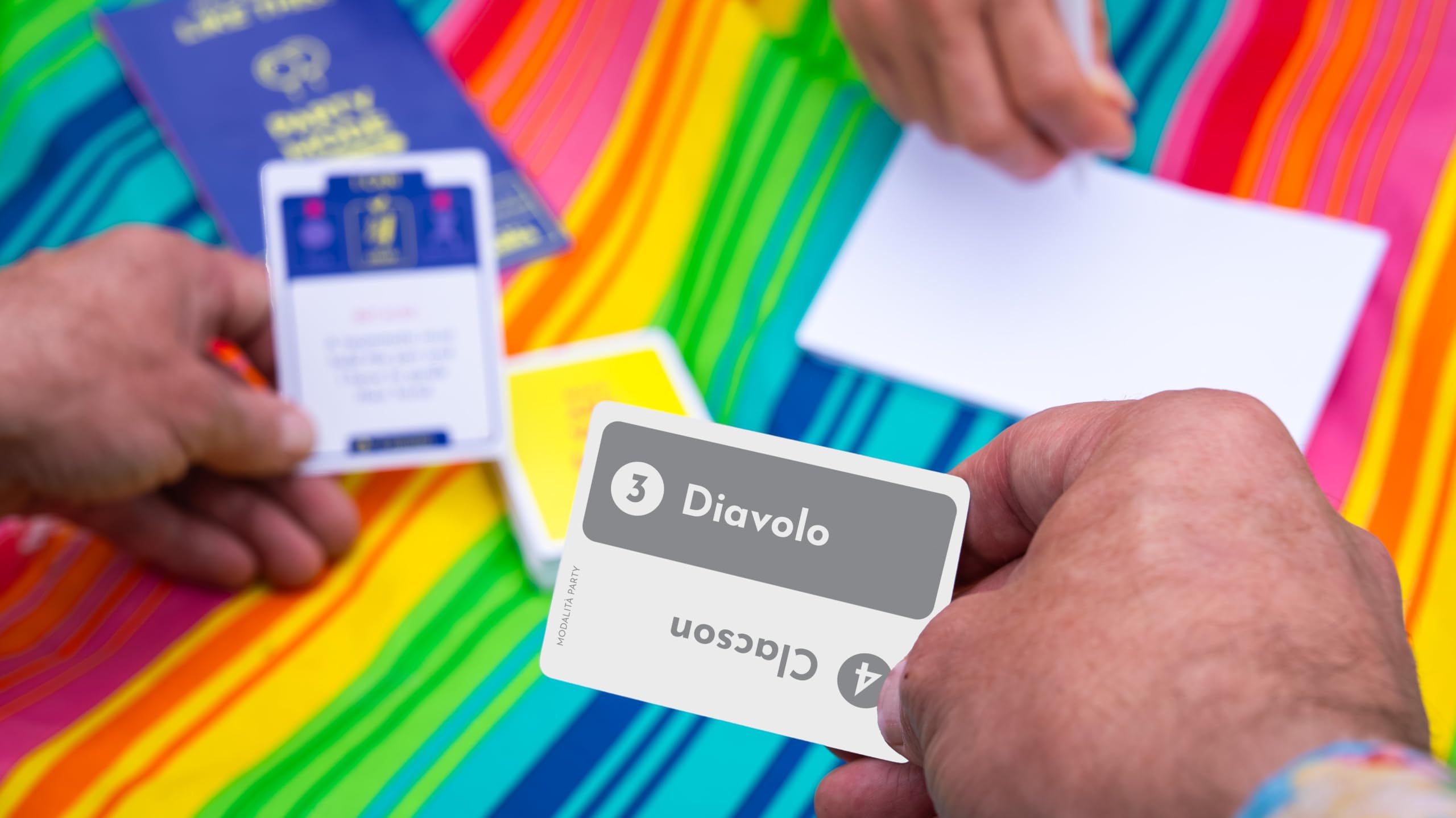 Asmodee Why Are You Like This Party Game Parole Italiano