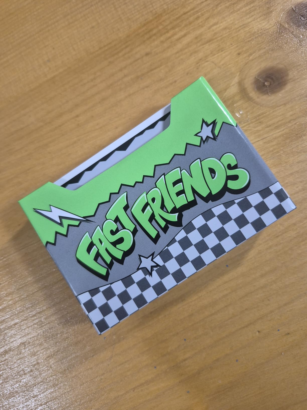 Asmodee Fast Friends carte da gioco party game 2-8 giocatori italiano