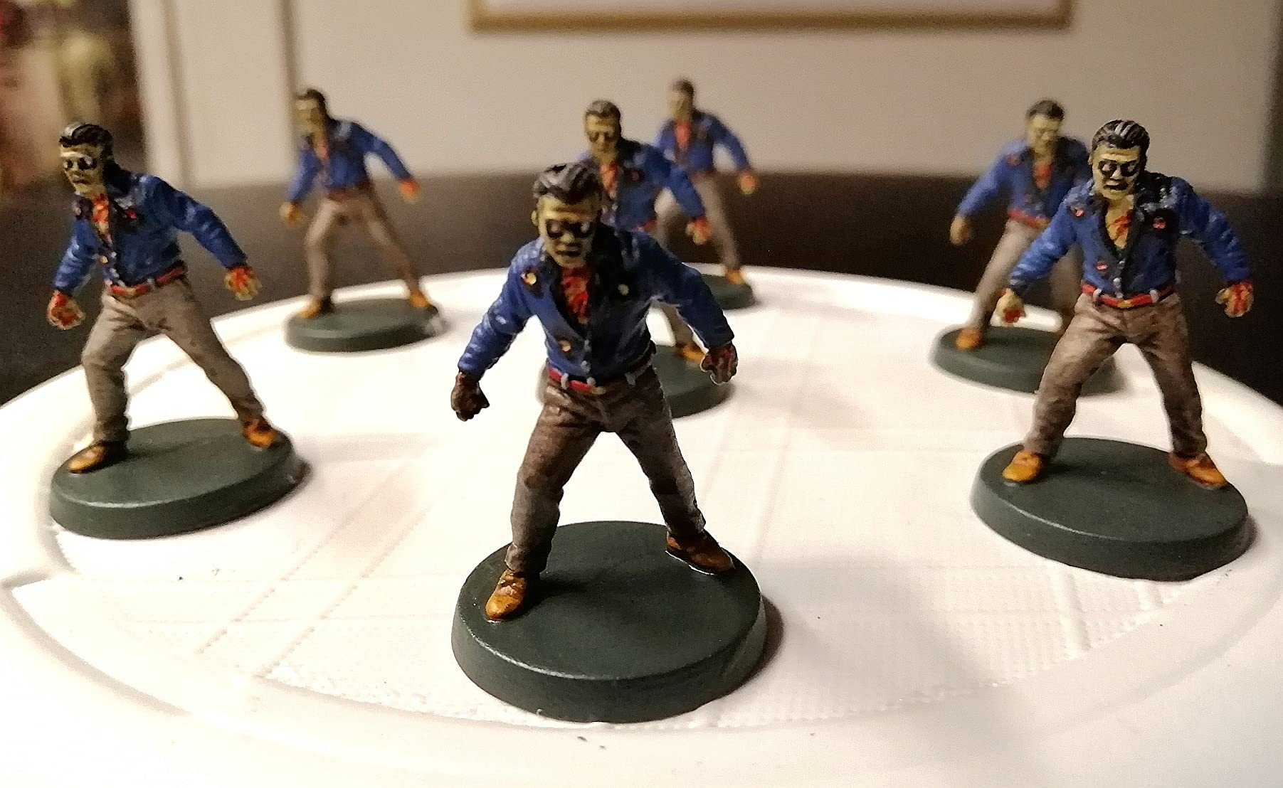 Asmodee Zombicide Notte dei Morti Viventi gioco cooperativo 1-6 giocatori