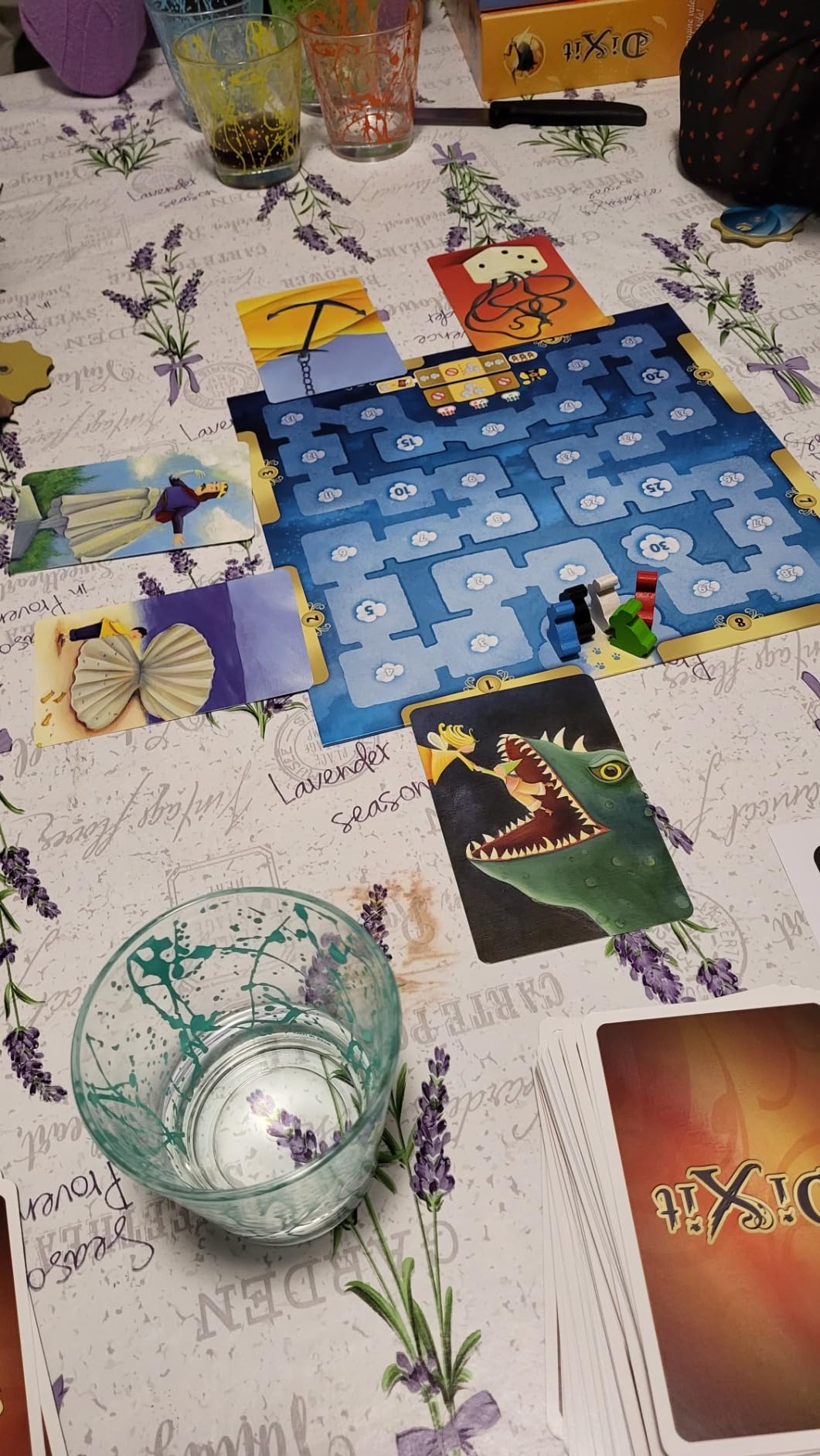 Asmodee Dixit Gioco da Tavolo Base 3-8 Giocatori