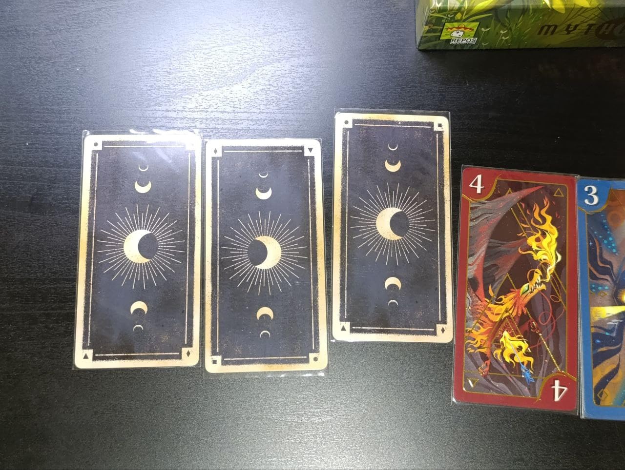 Asmodee Mythicals gioco carte duello 2 giocatori italiano