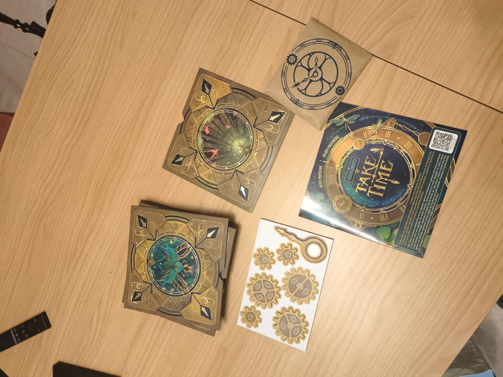 Asmodee Take Time Gioco Base gioco deduzione collaborativo orologi