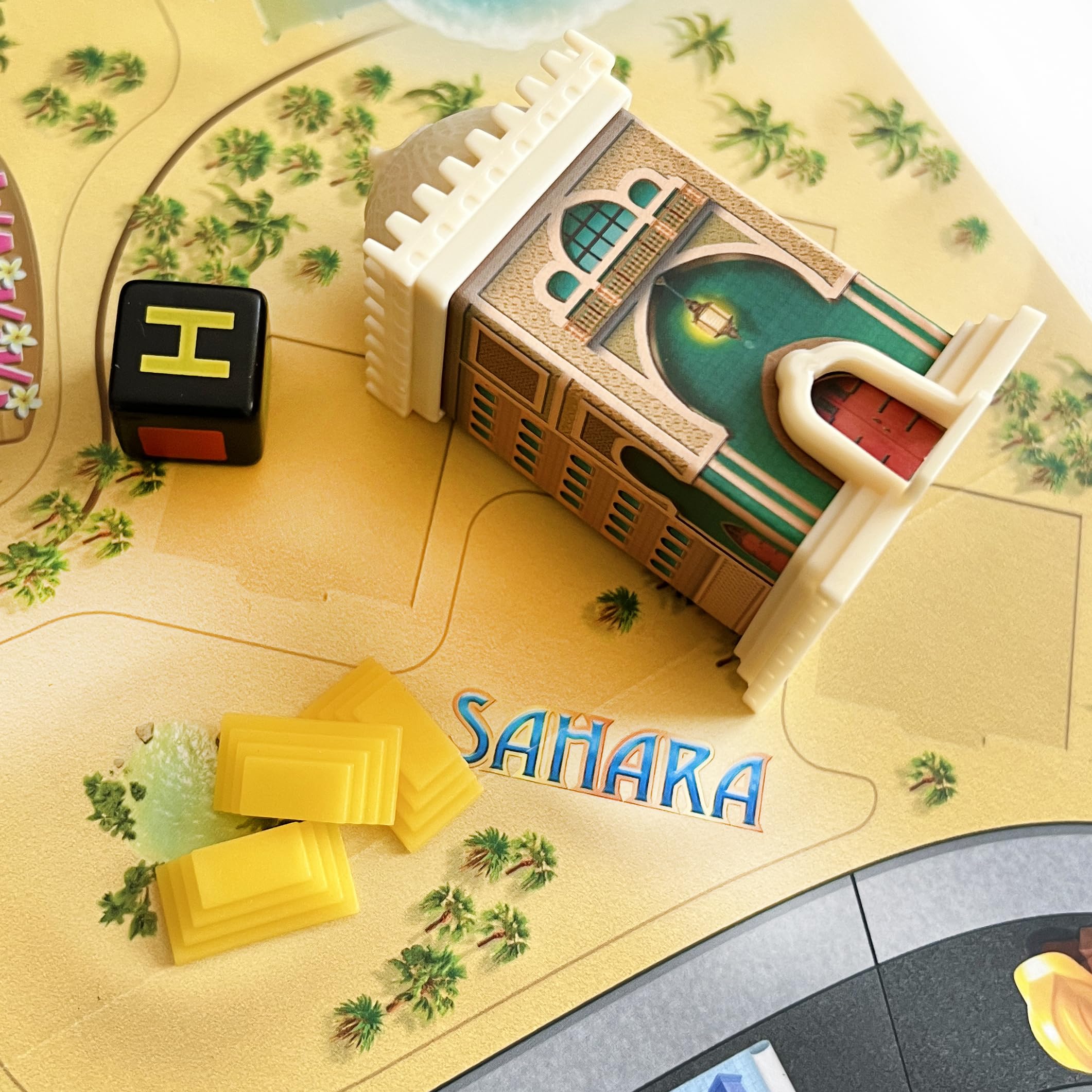 Asmodee Hotel Nuova Edizione 2024 Gioco da Tavolo 2-4 Giocatori