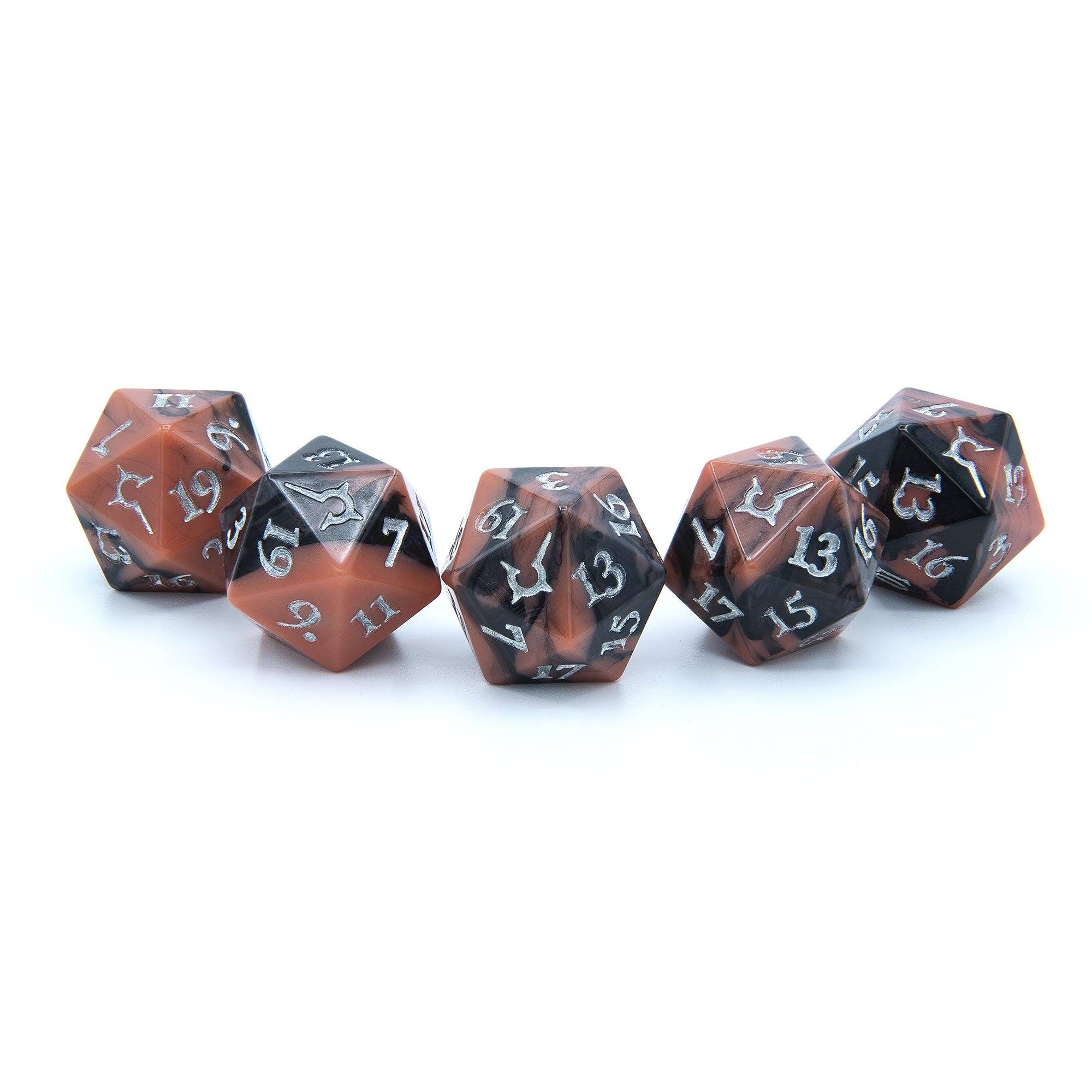 Modiphius Dune Adventures in the Imperium Set Dadi Harkonnen rosso