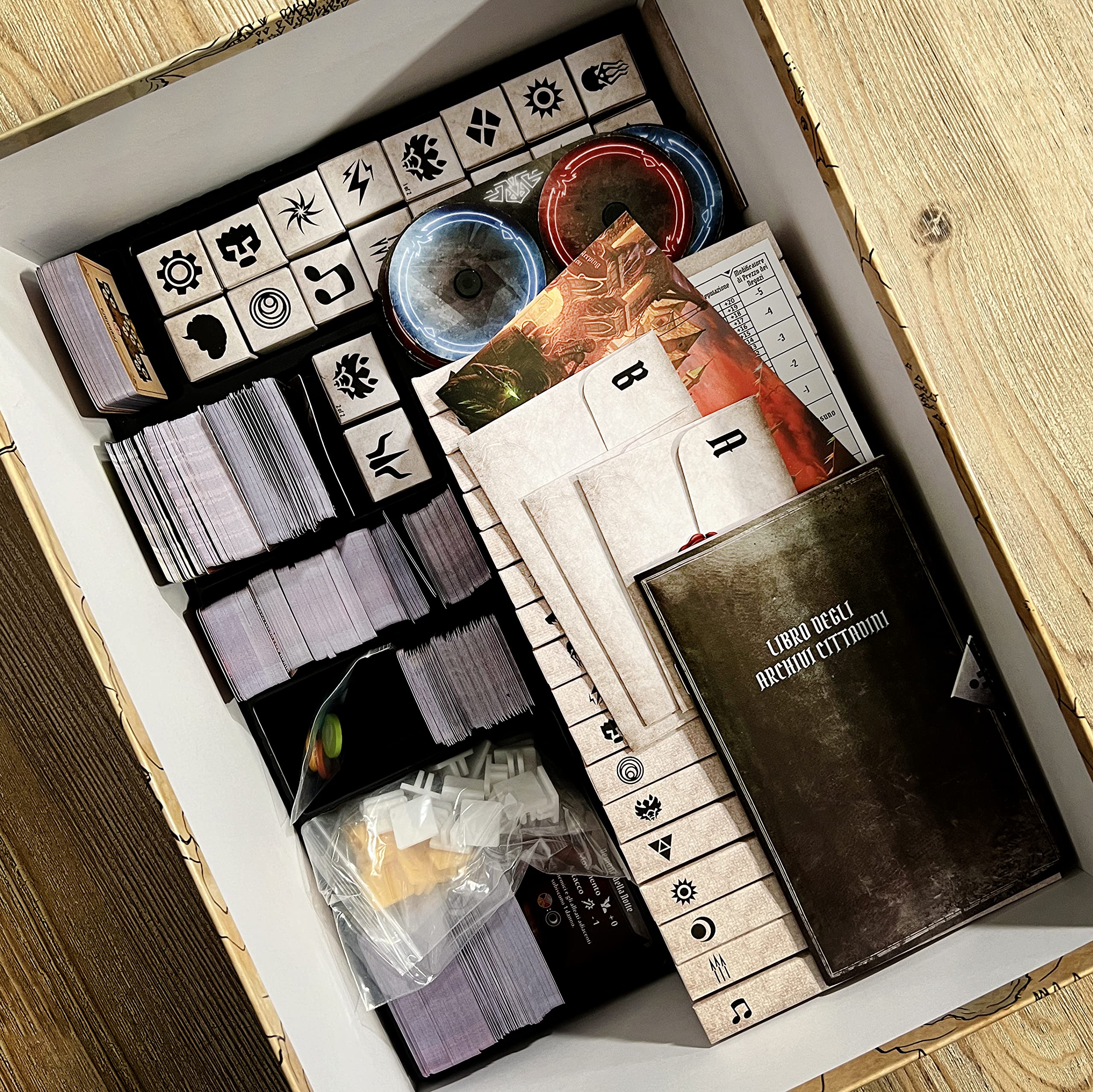Asmodee Esperti Gloomhaven Seconda Edizione Gioco Tavolo 1-4 ITA App