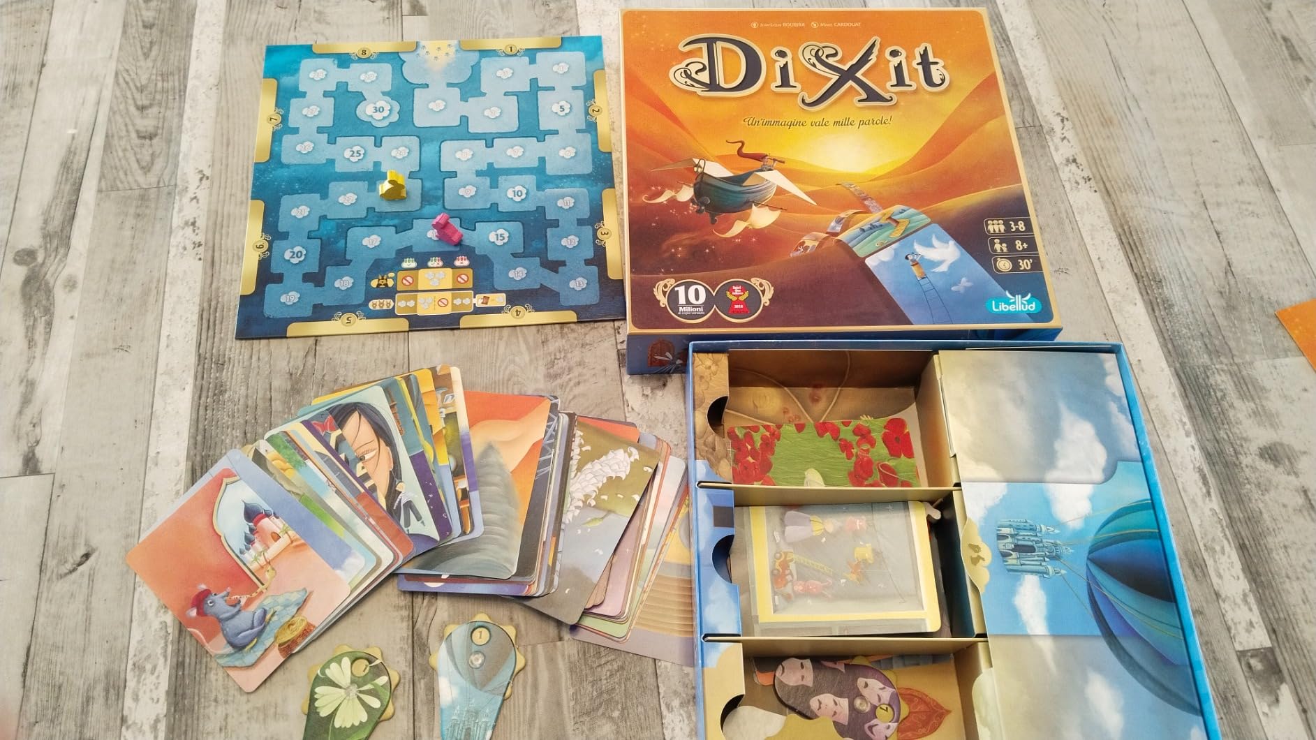 Asmodee Dixit Gioco da Tavolo Base 3-8 Giocatori
