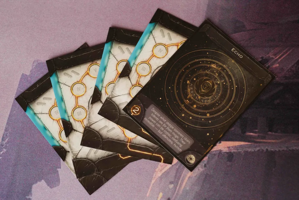 Modiphius Sovereign Custom Card Sleeves Bustine Poker 520pz 100µ